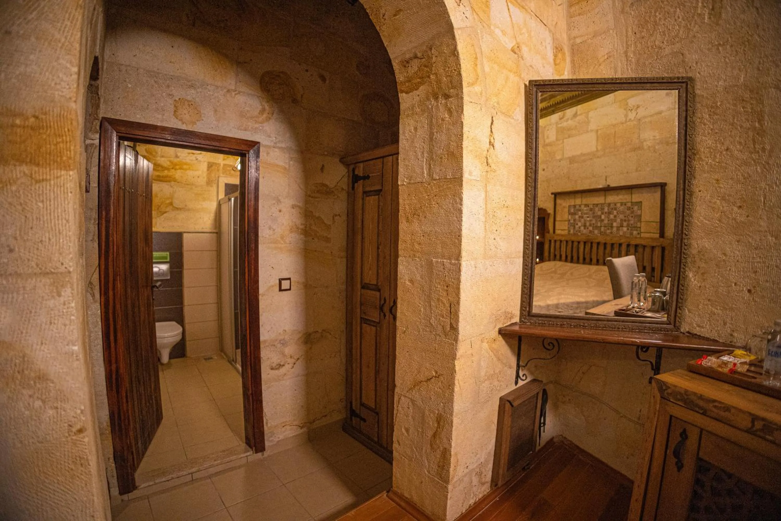 Bathroom in Pietra Cave Suites