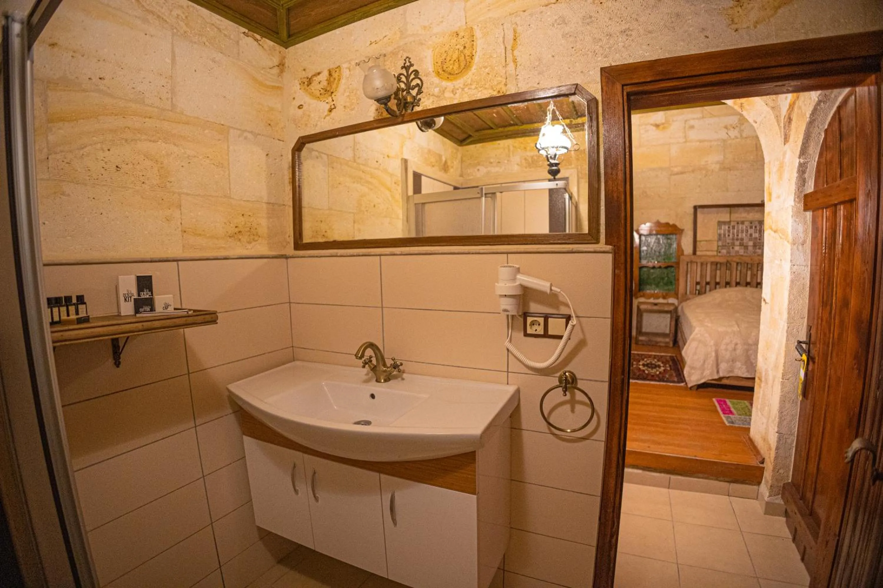 Shower in Pietra Cave Suites
