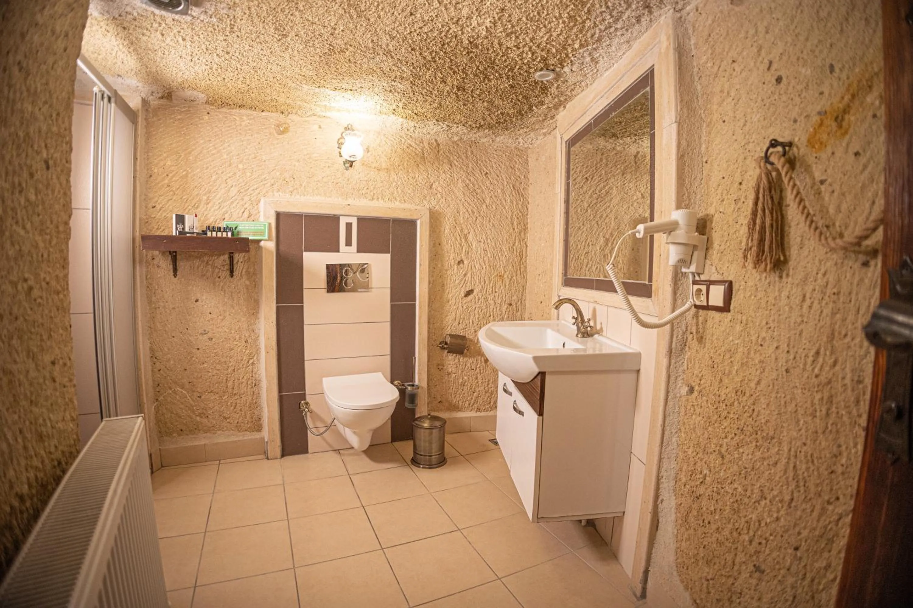 Shower in Pietra Cave Suites