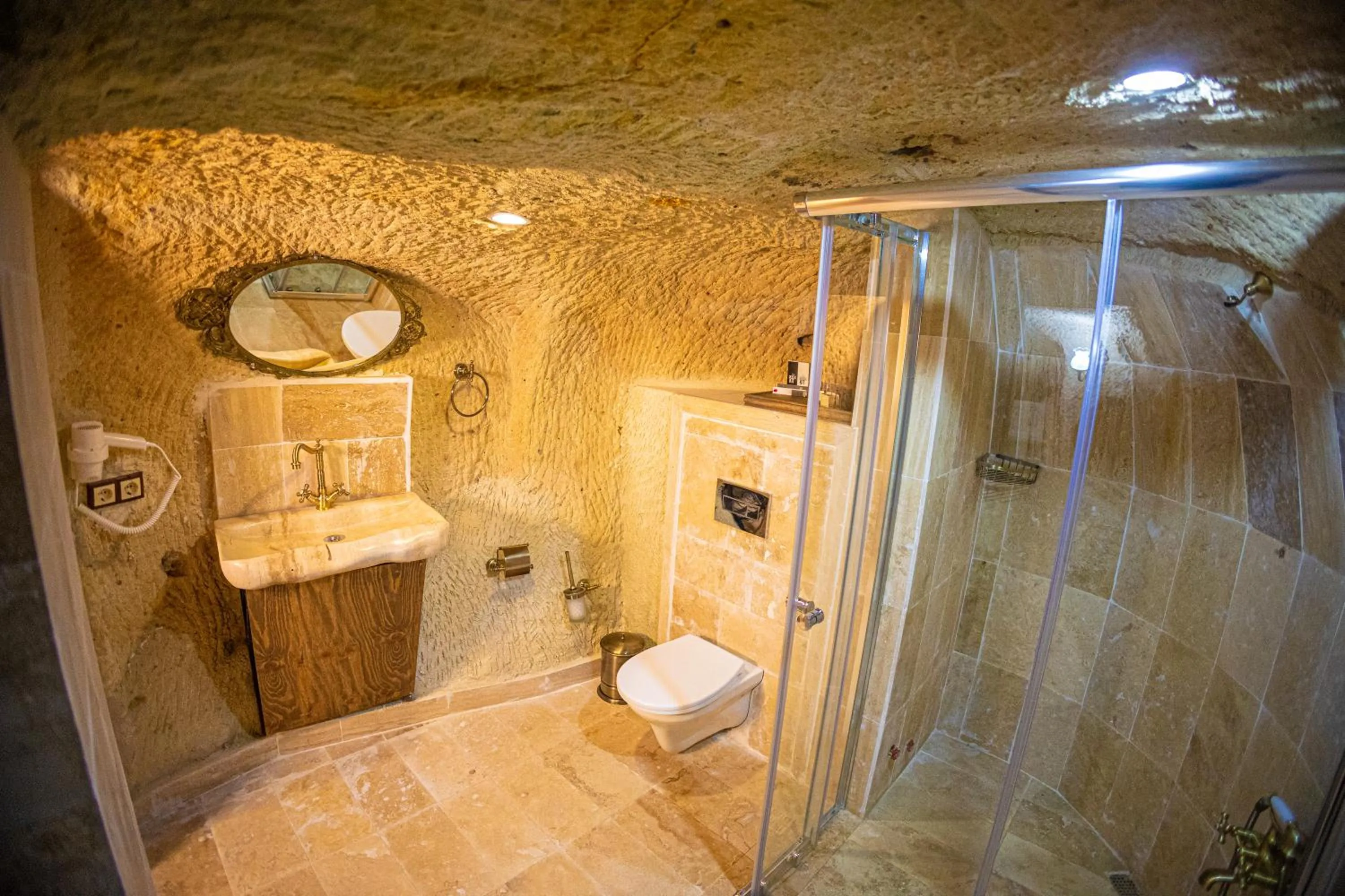 Shower in Pietra Cave Suites