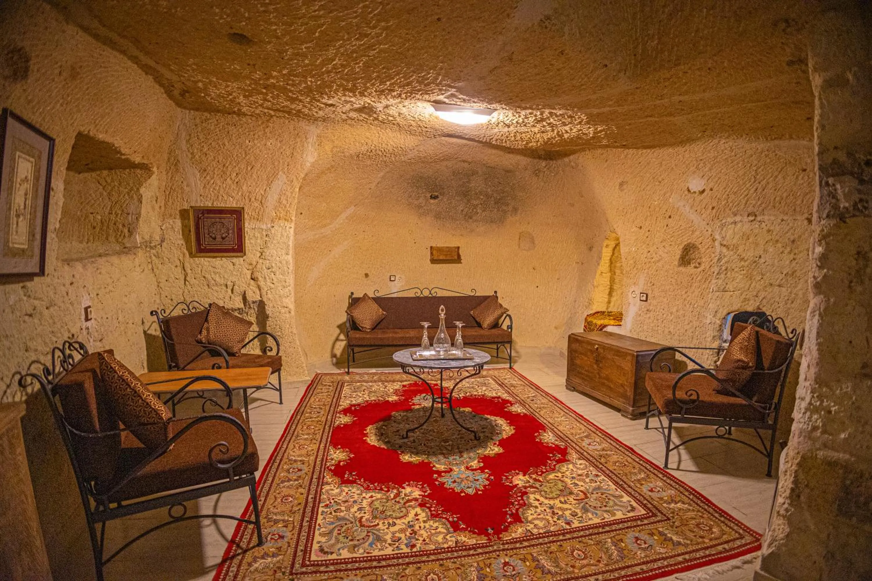 Living room in Pietra Cave Suites