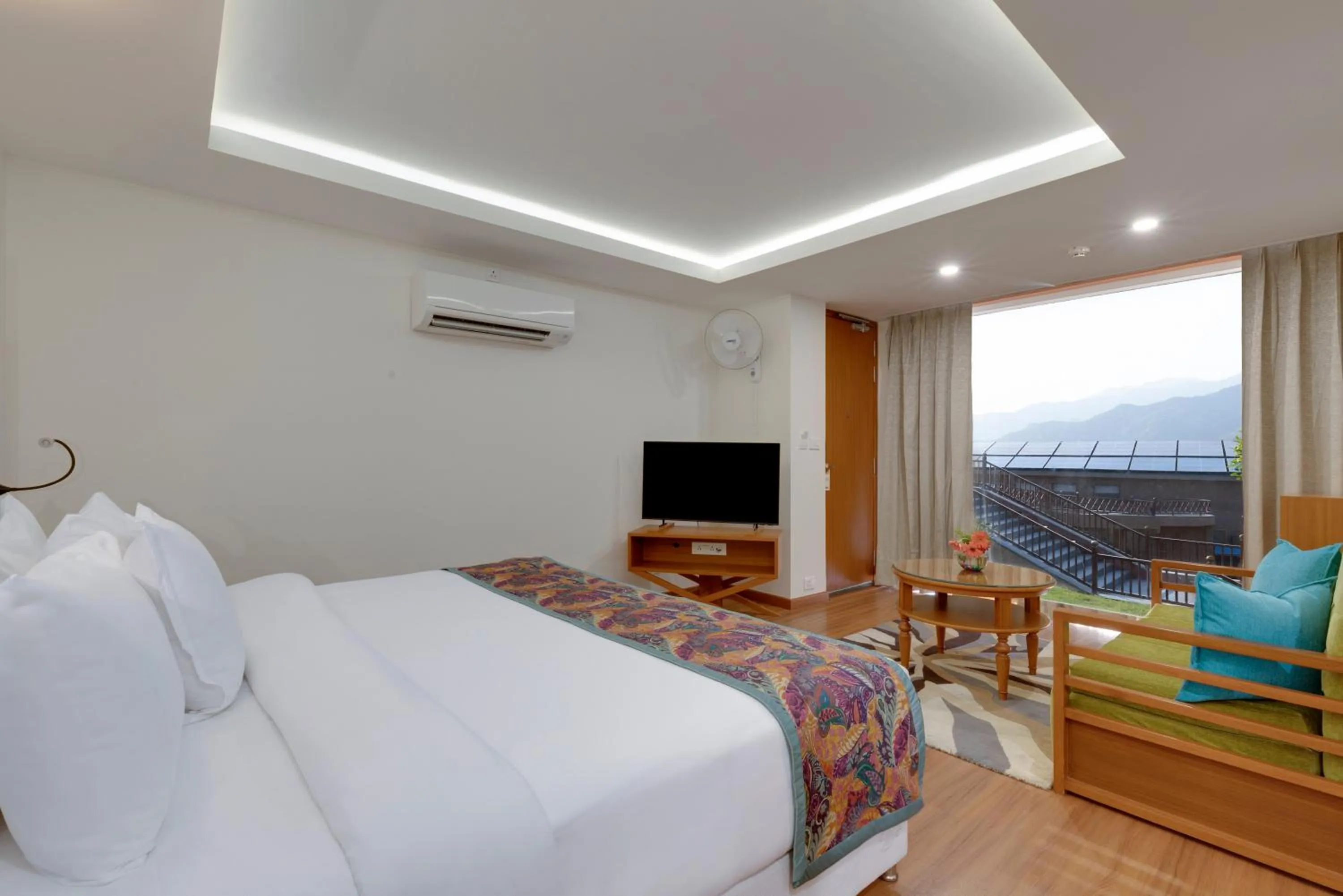 Bedroom, Bed in Welcomhotel By ITC Hotels, Jim Corbett