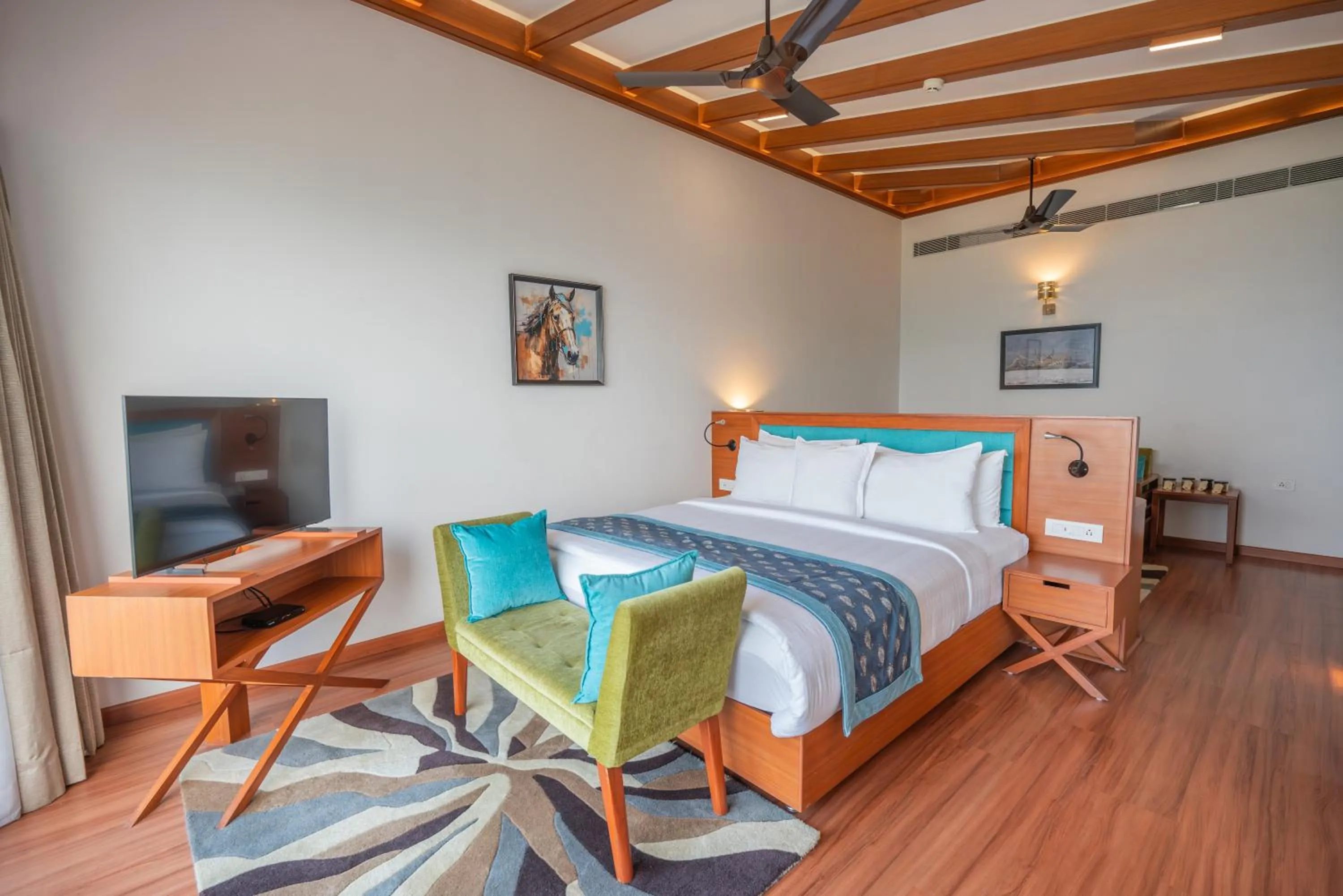 Bedroom, Bed in Welcomhotel By ITC Hotels, Jim Corbett