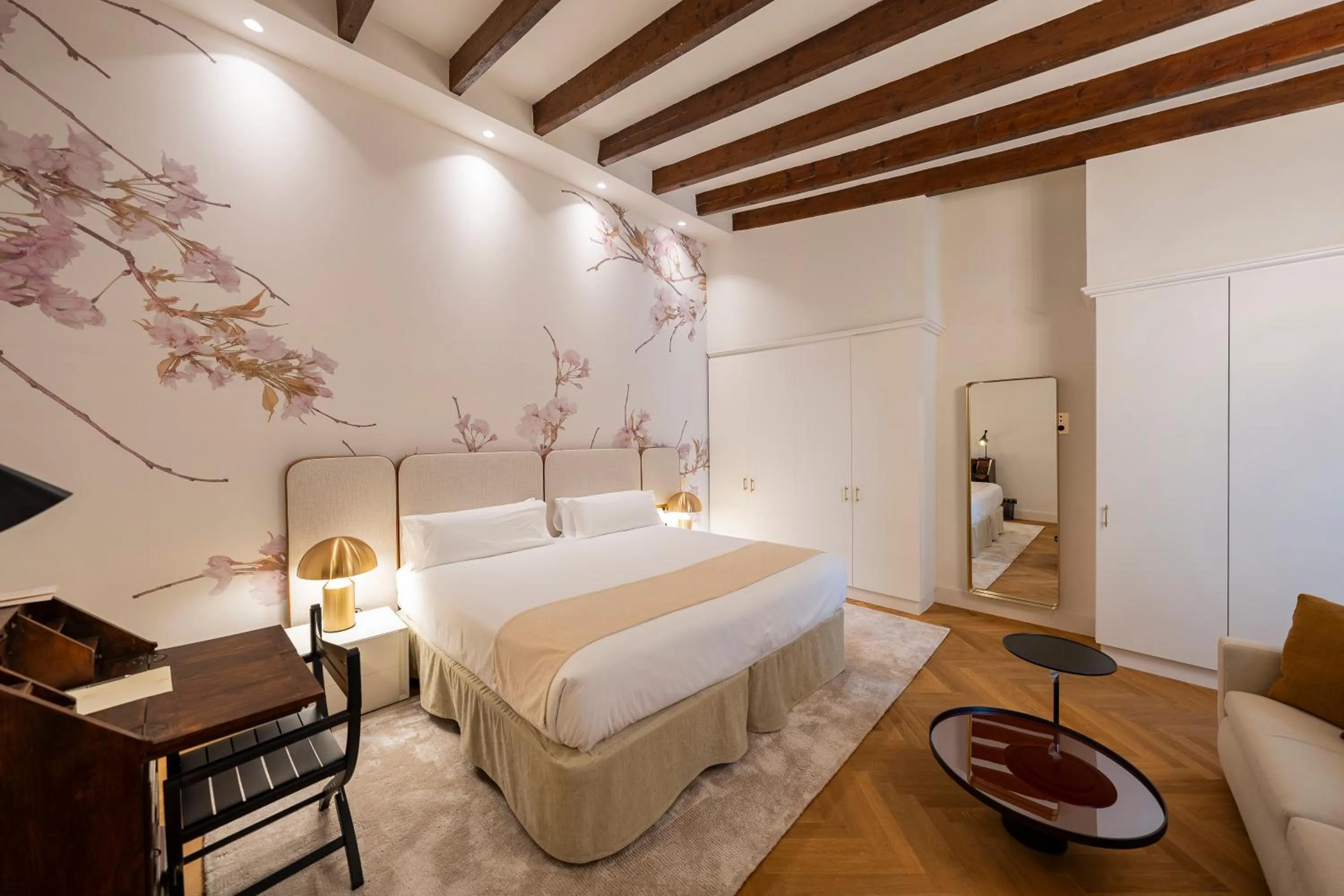 Photo of the whole room, Bed in Palacio Ca Sa Galesa