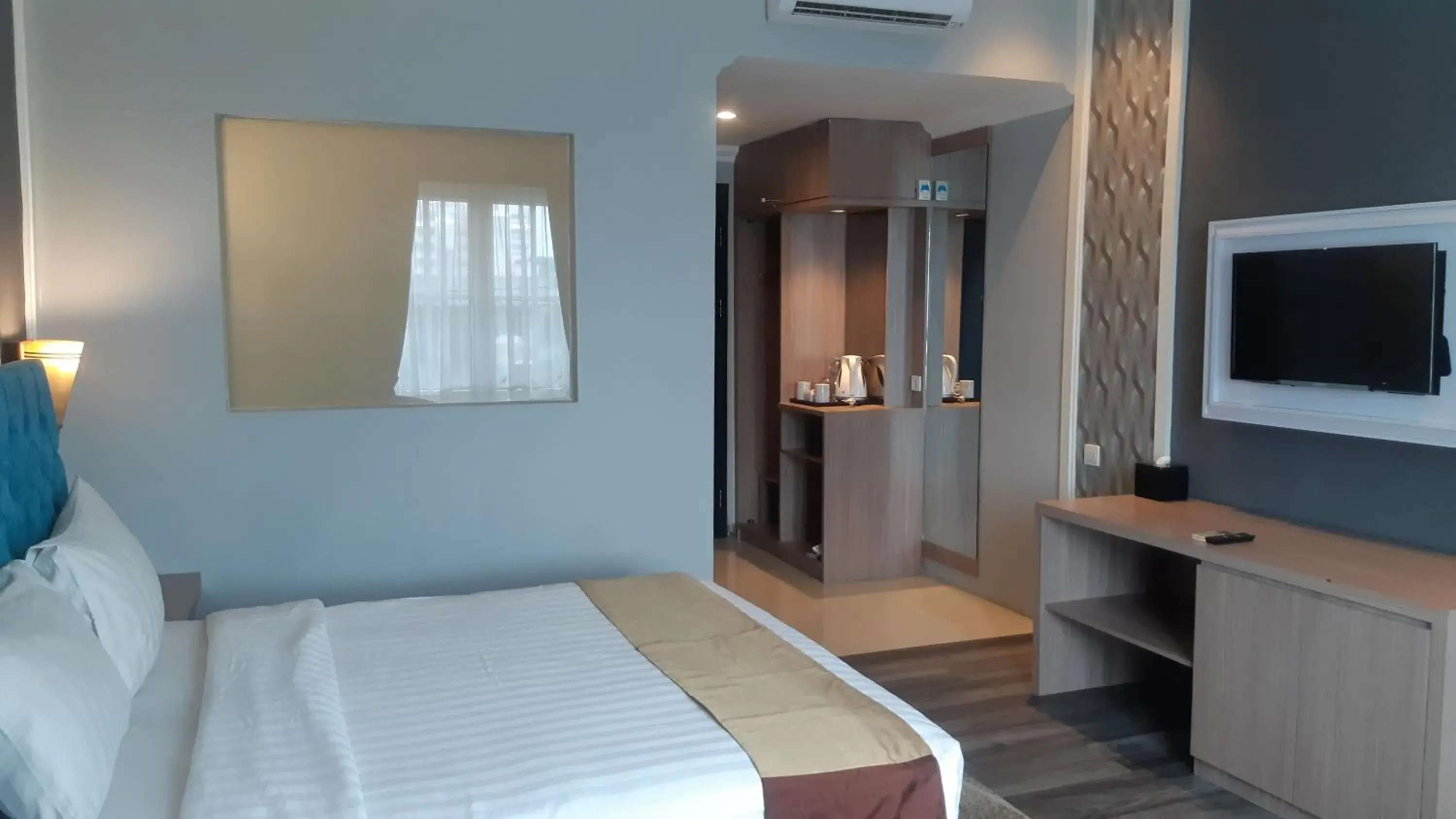 Bedroom, Bed in Luminor Hotel Palembang by WH Free Massage 10 Minutes Bedroom, Bed in Luminor Hotel Palembang by WH Free Massage 10 Minutes