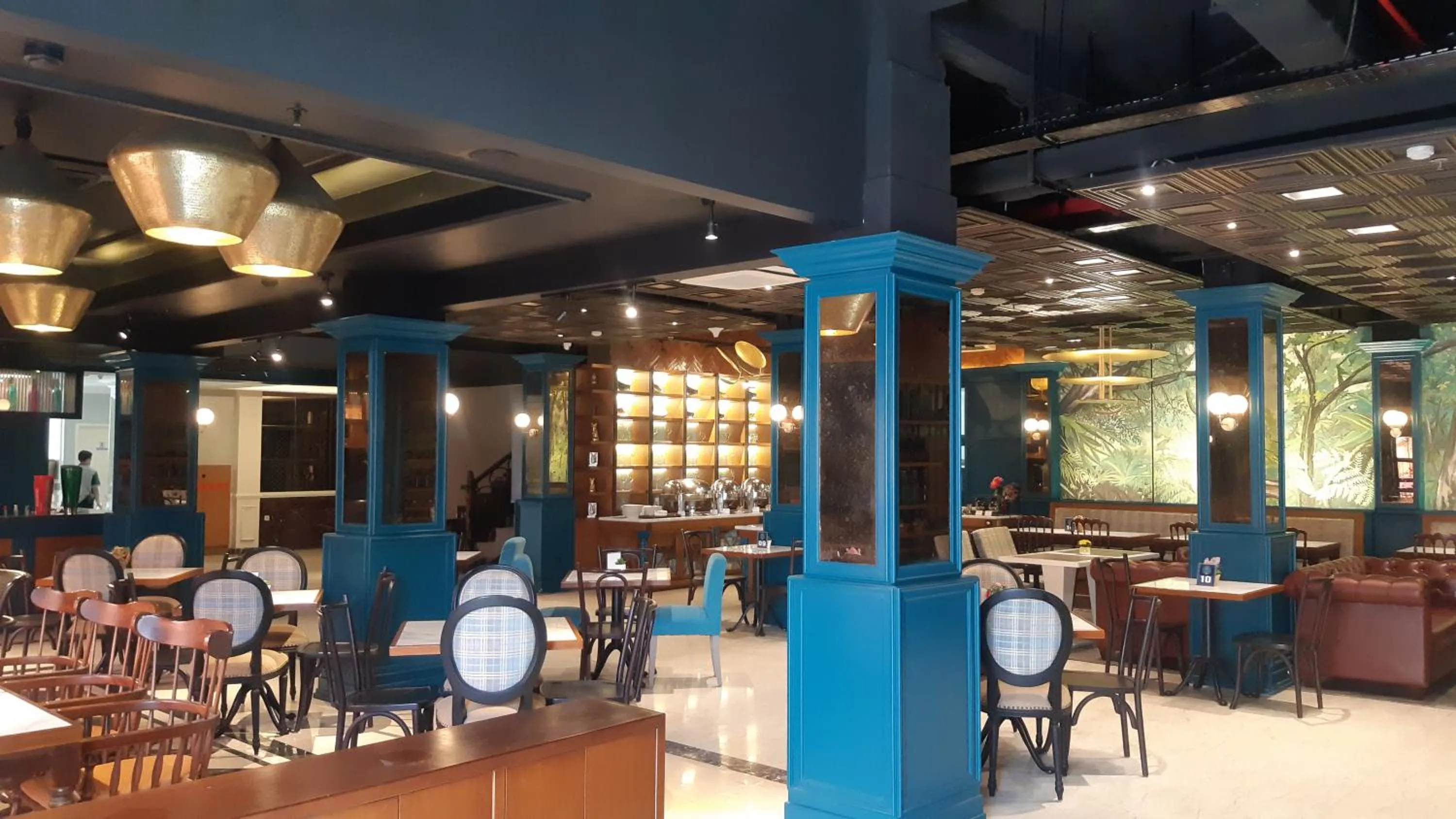 Restaurant/places to eat in Luminor Hotel Palembang by WH Free Massage 10 Minutes