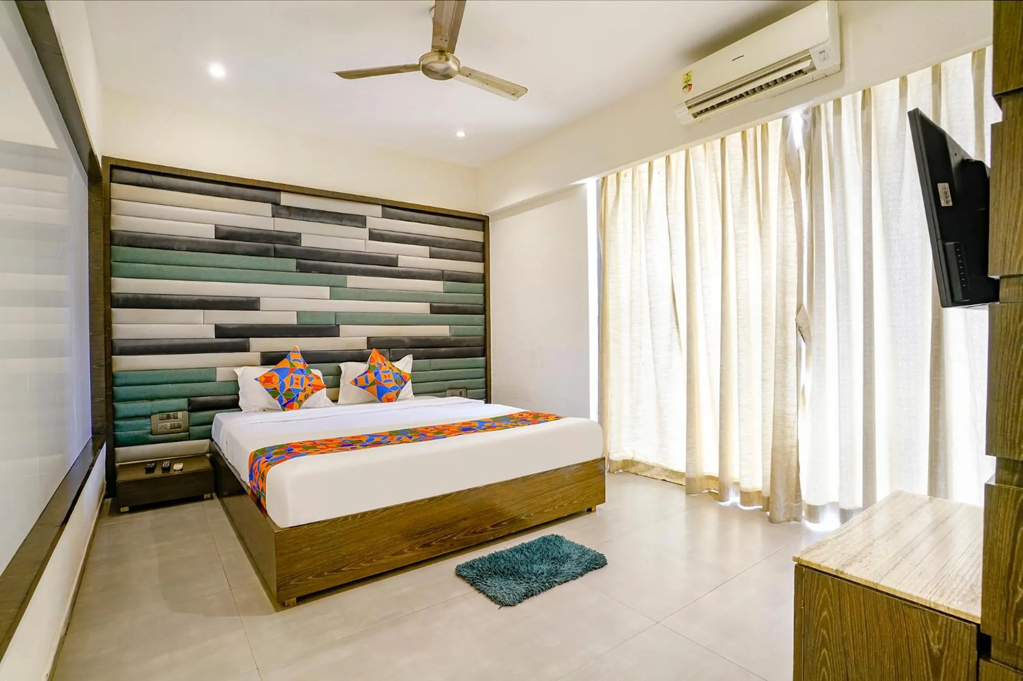 Bed in FabHotel Prime Supreme Grande - 600M From Calangute Beach