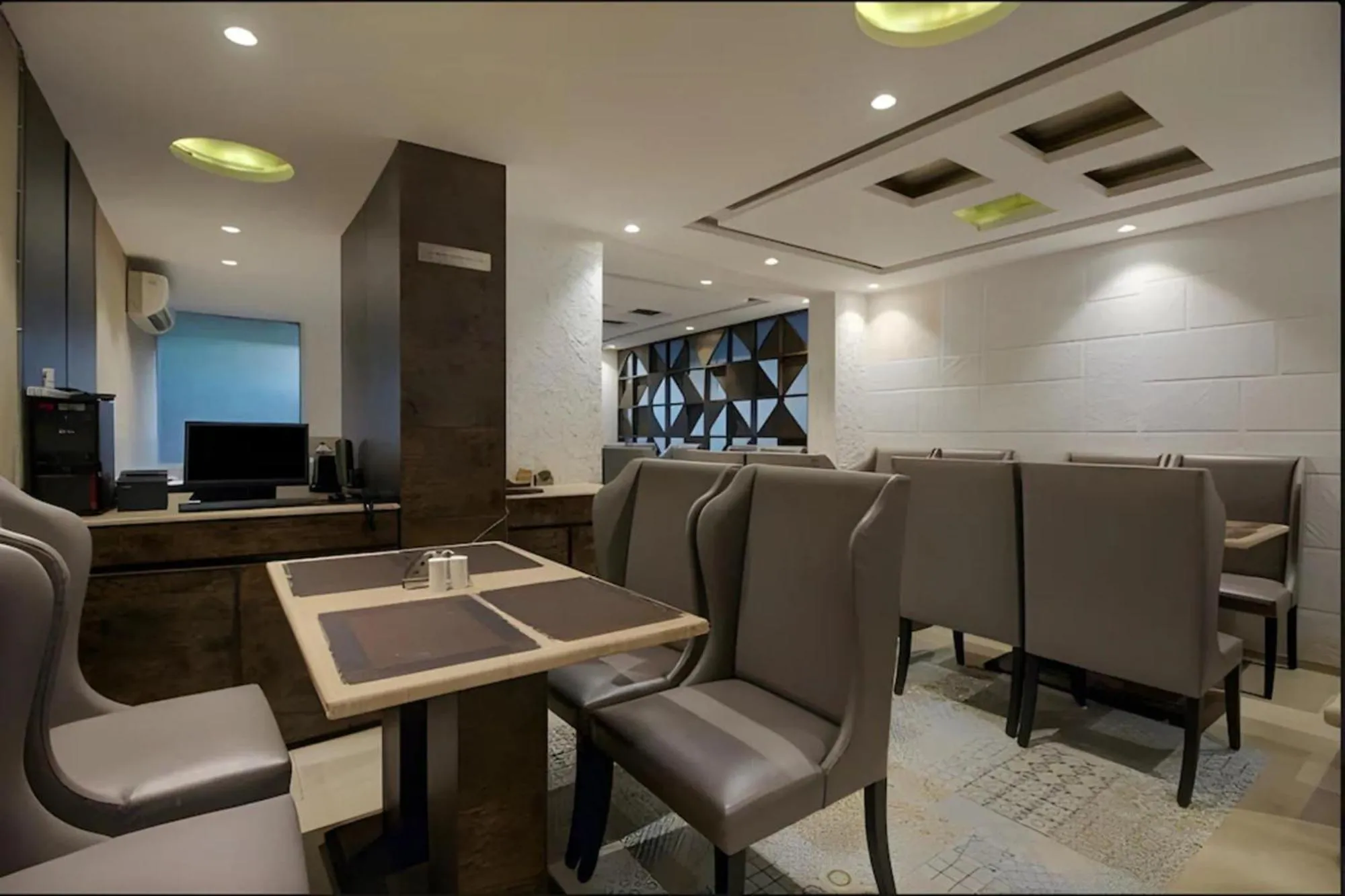 Restaurant/places to eat in FabHotel Prime Supreme Grande - 600M From Calangute Beach