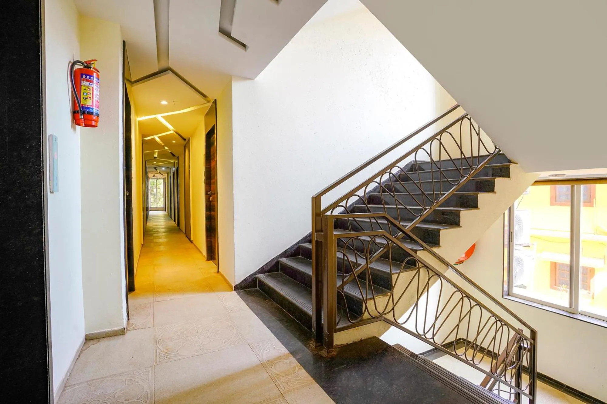 Lobby or reception in FabHotel Prime Supreme Grande - 600M From Calangute Beach