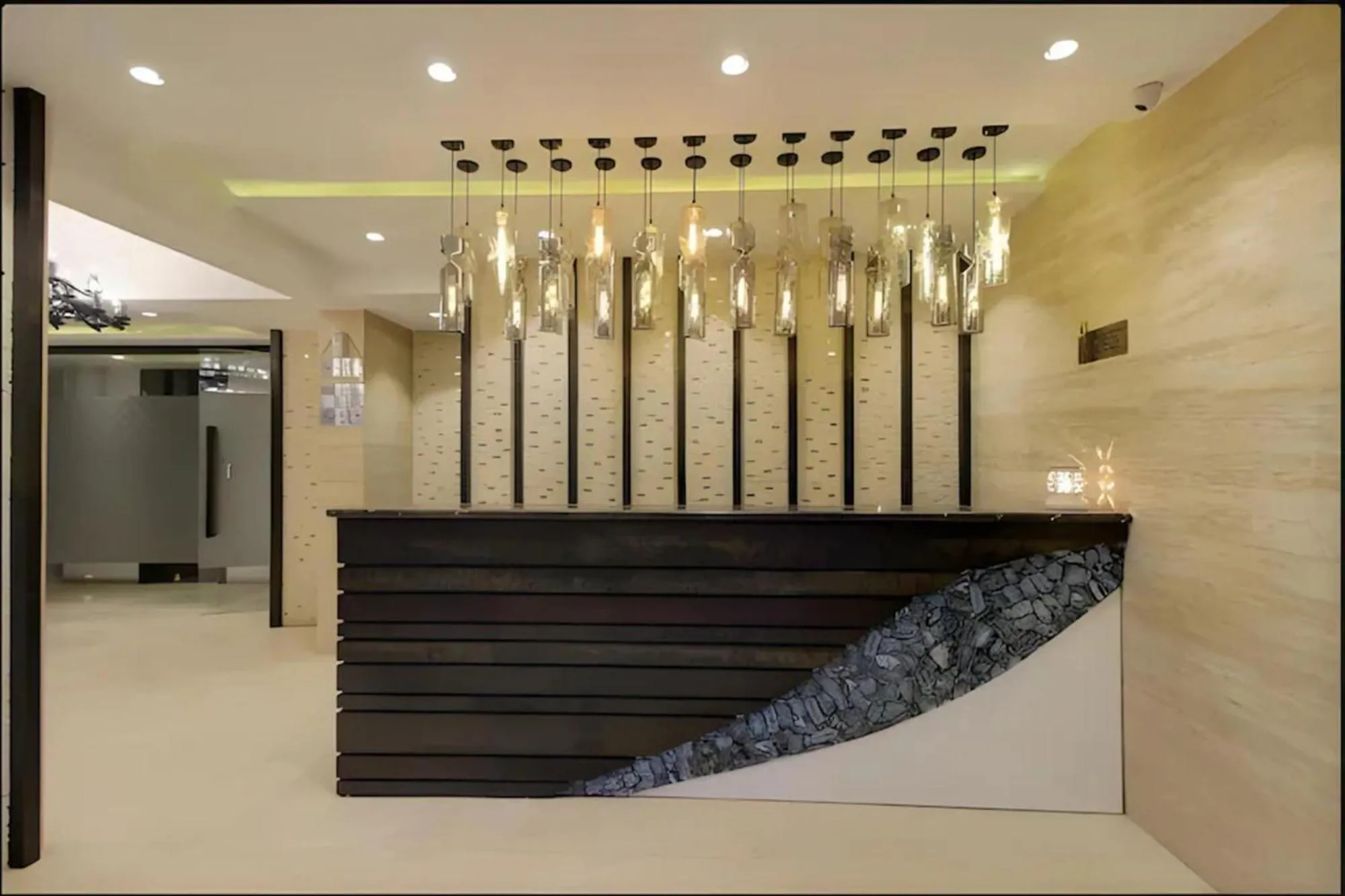 Lobby or reception in FabHotel Prime Supreme Grande - 600M From Calangute Beach