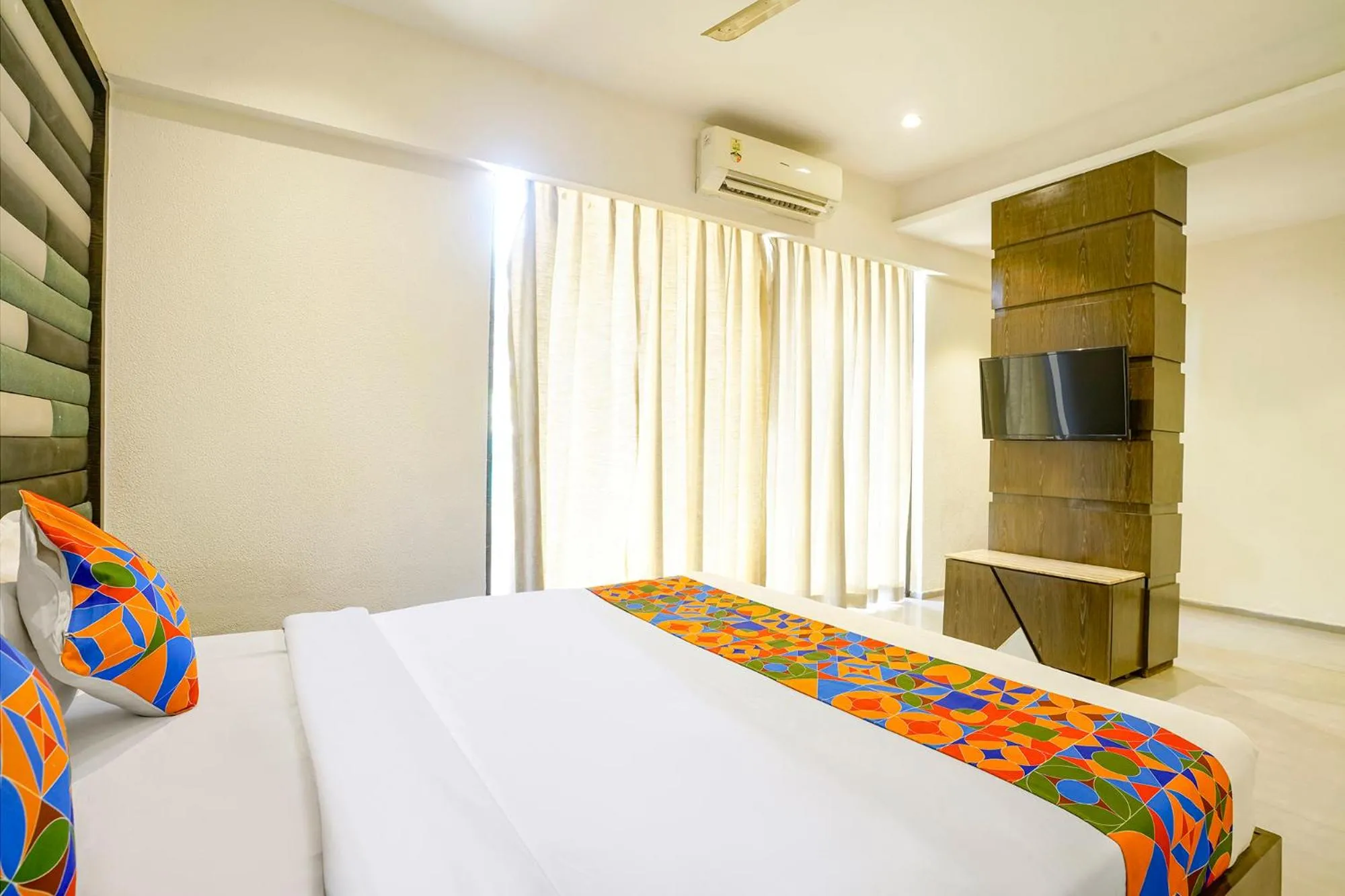 Bed in FabHotel Prime Supreme Grande - 600M From Calangute Beach