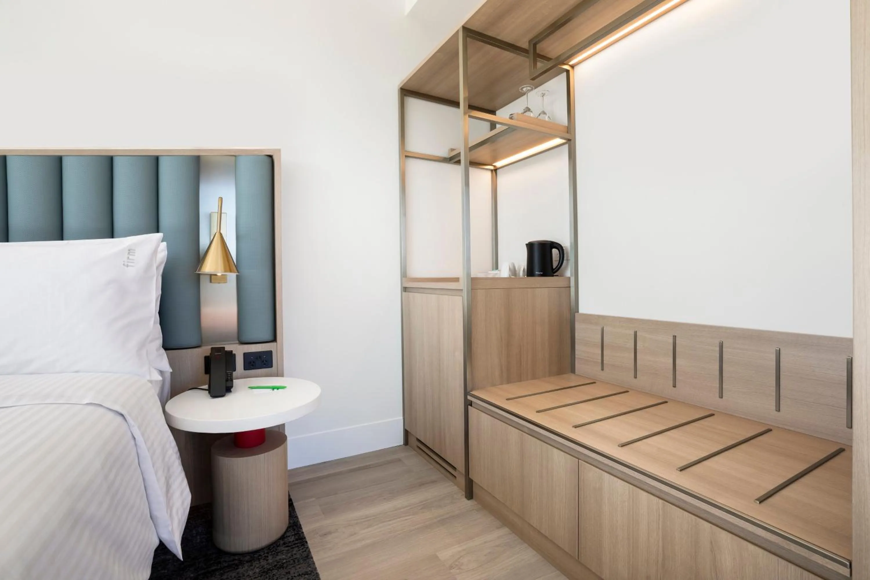 Photo of the whole room, Bed in Holiday Inn & Suites Geelong by IHG