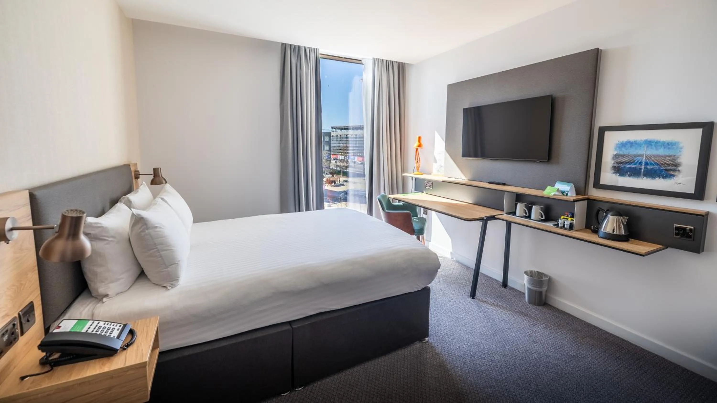 Bed in Holiday Inn Sunderland - City Centre by IHG