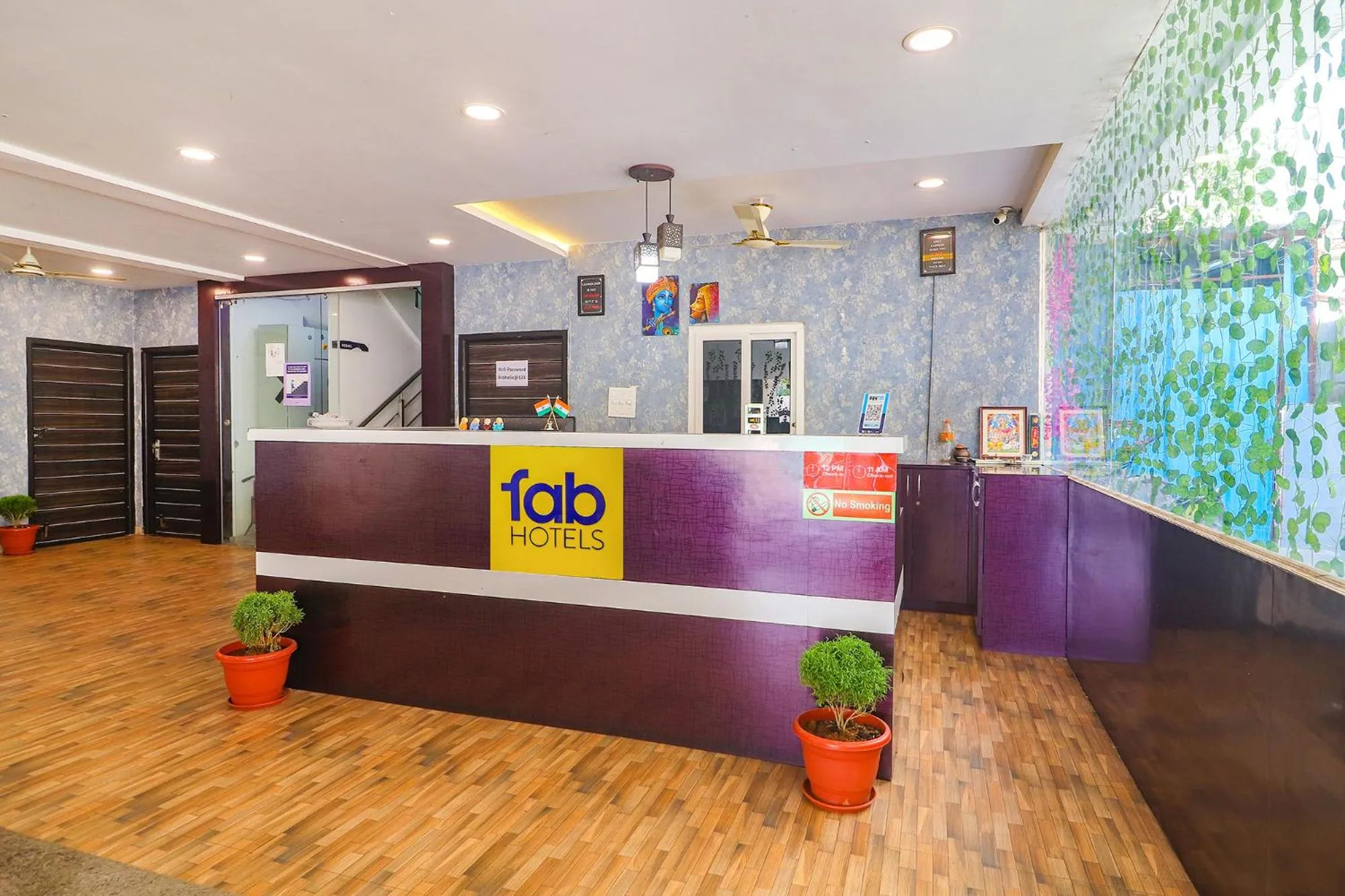 Lobby or reception in FabHotel Broholic - Nr Biodiversity Complex, Gachibowli Silpa Gram Craft Village, HITEC City