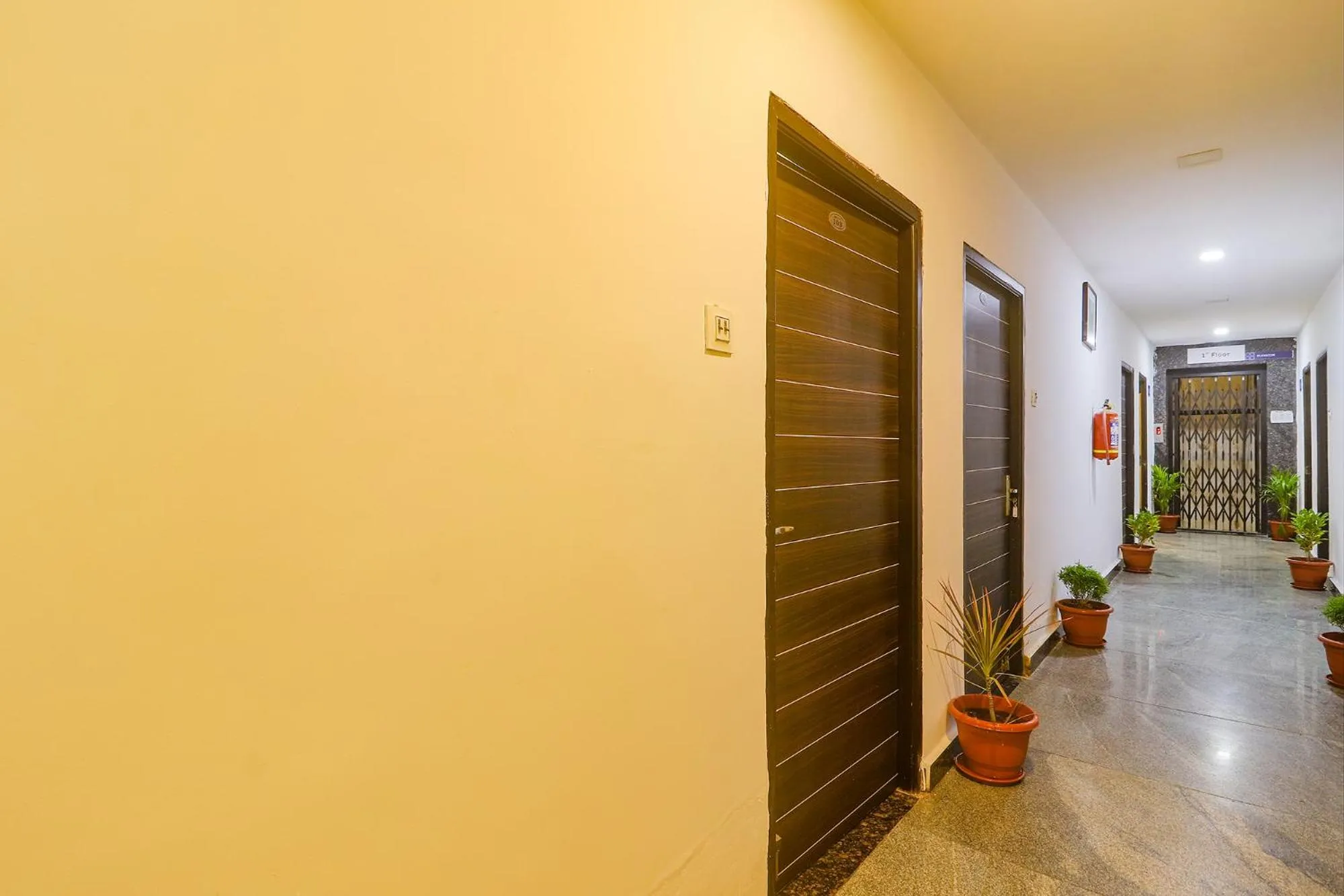 Lobby or reception in FabHotel Broholic - Nr Biodiversity Complex, Gachibowli Silpa Gram Craft Village, HITEC City