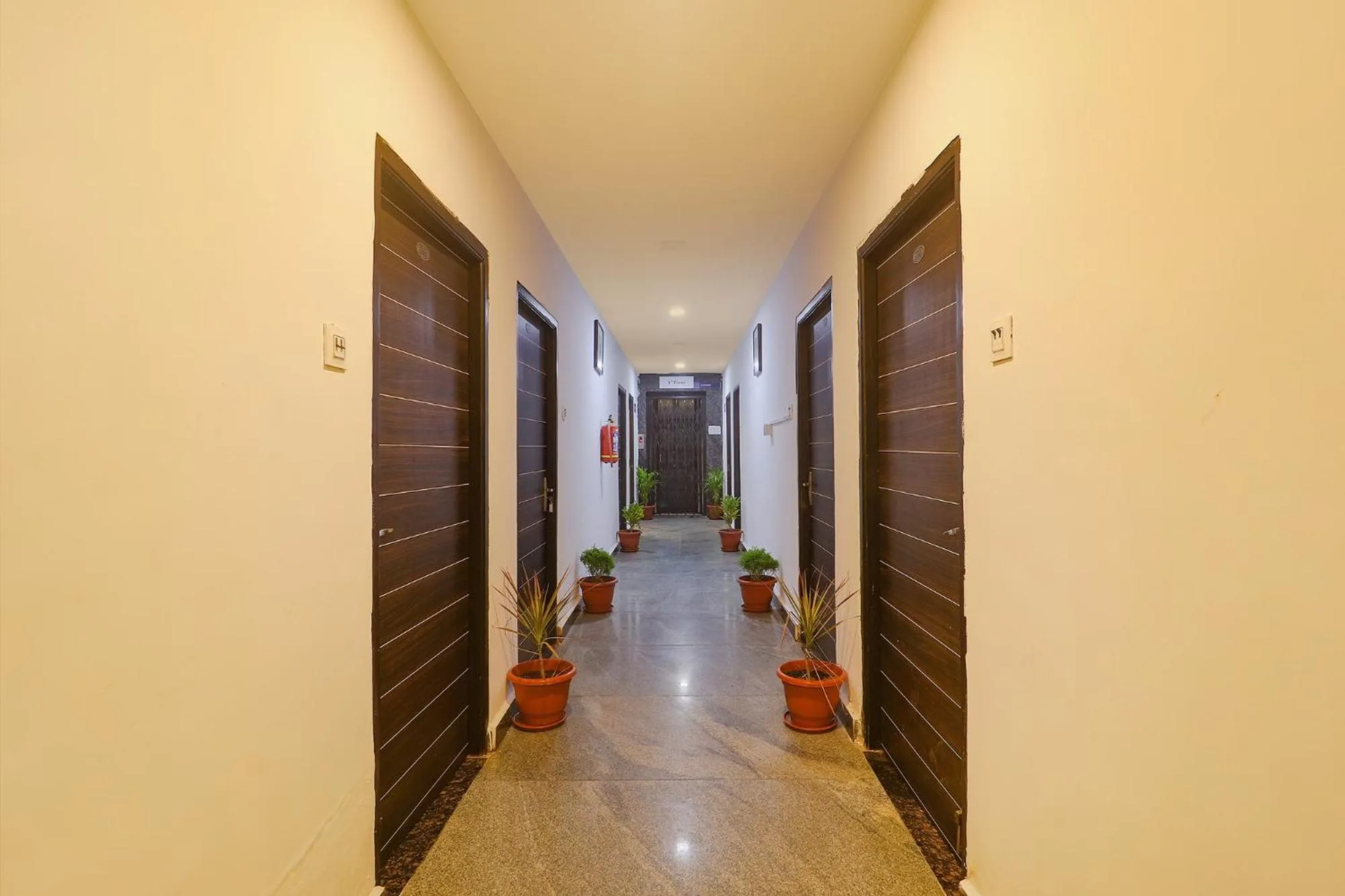 Lobby or reception in FabHotel Broholic - Nr Biodiversity Complex, Gachibowli Silpa Gram Craft Village, HITEC City