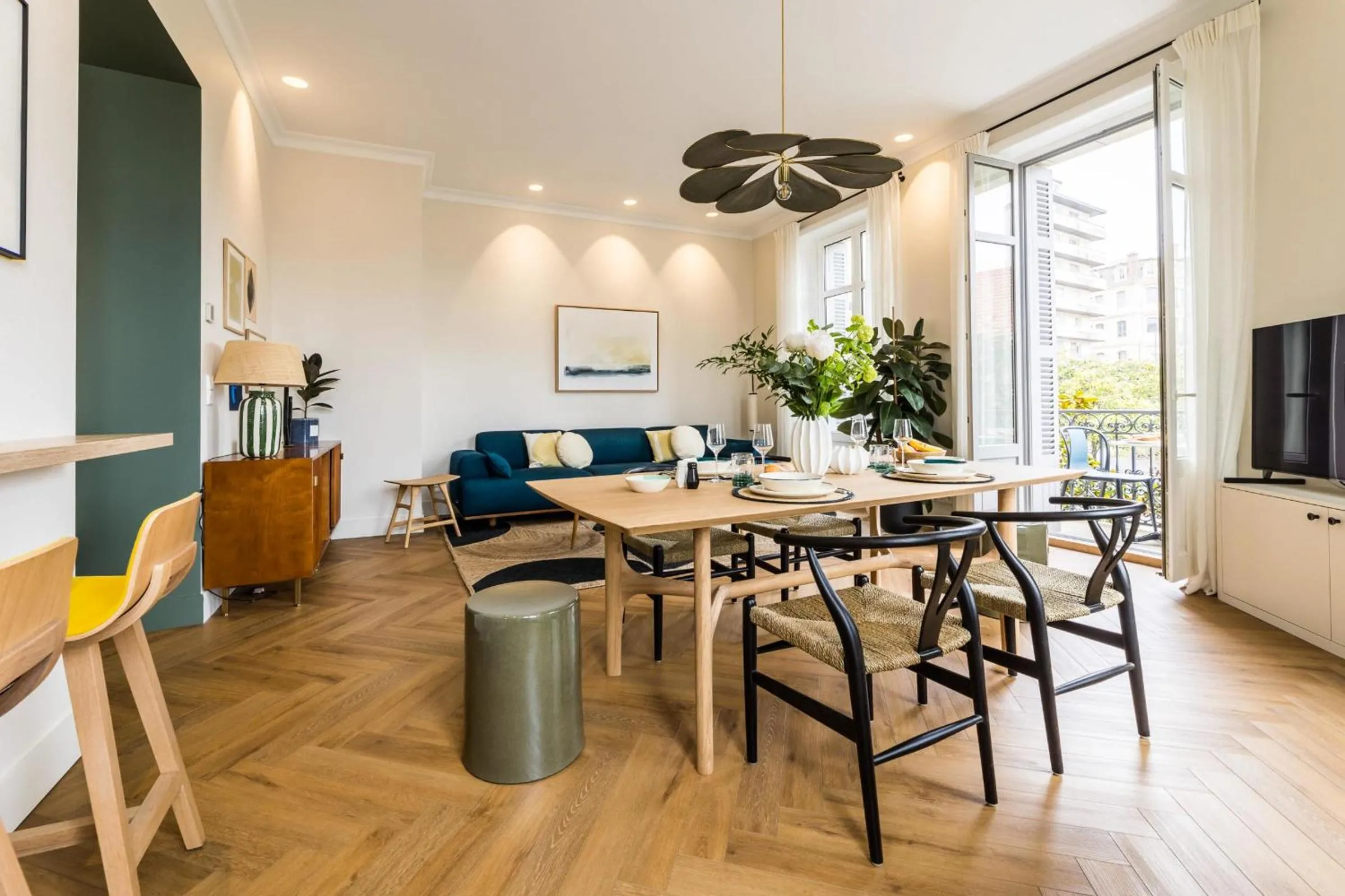 HYGGE KEYWEEK Apt 2 bedrooms with parking in Biarritz city center