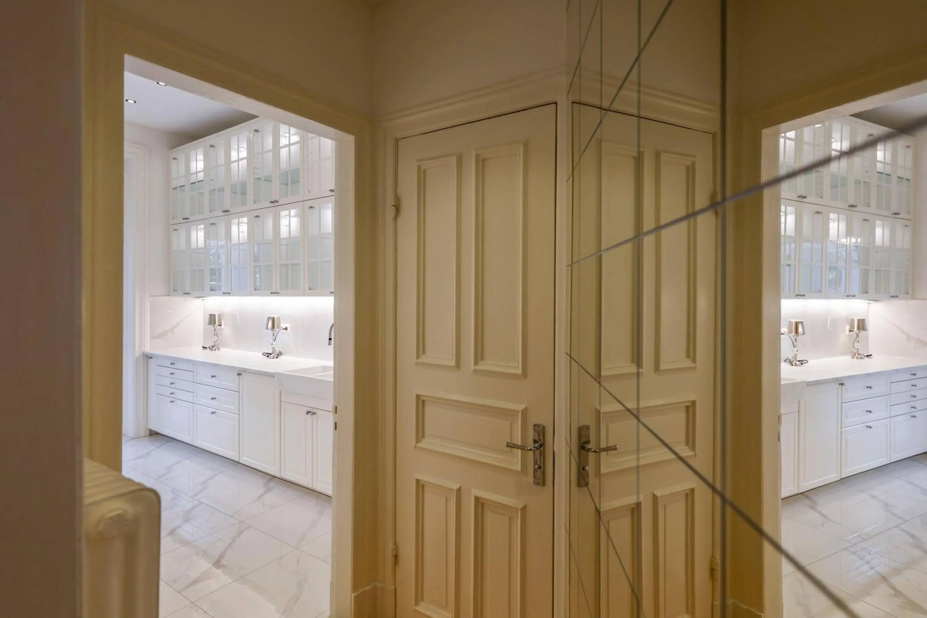 Photo of the whole room in Sleephotels Alsterroom