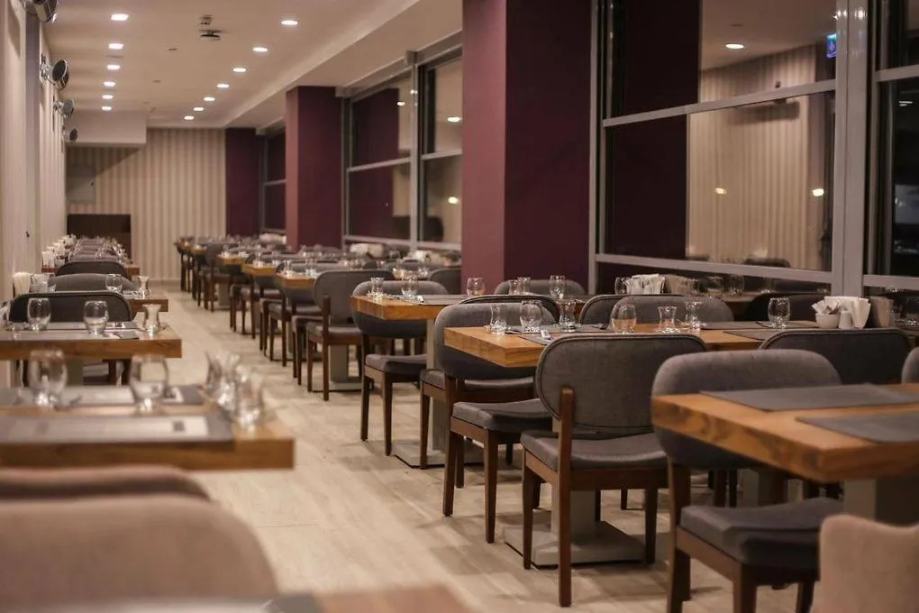 Restaurant/places to eat in Questa Thermal & Spa Hotel