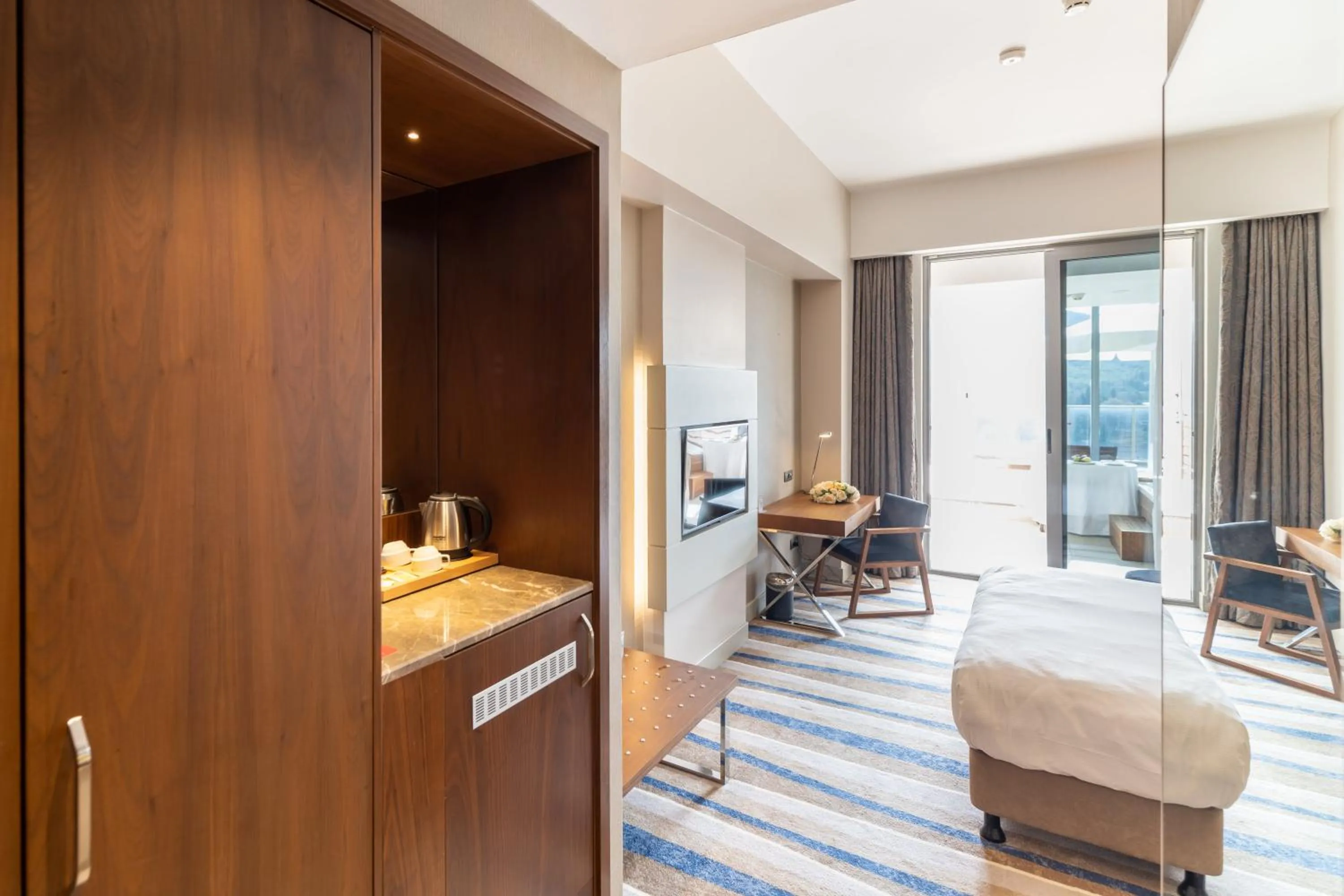 TV and multimedia in Questa Thermal & Spa Hotel