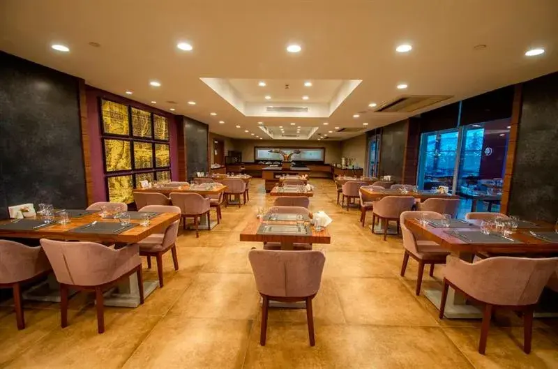 Restaurant/places to eat in Questa Thermal & Spa Hotel Restaurant/places to eat in Questa Thermal & Spa Hotel