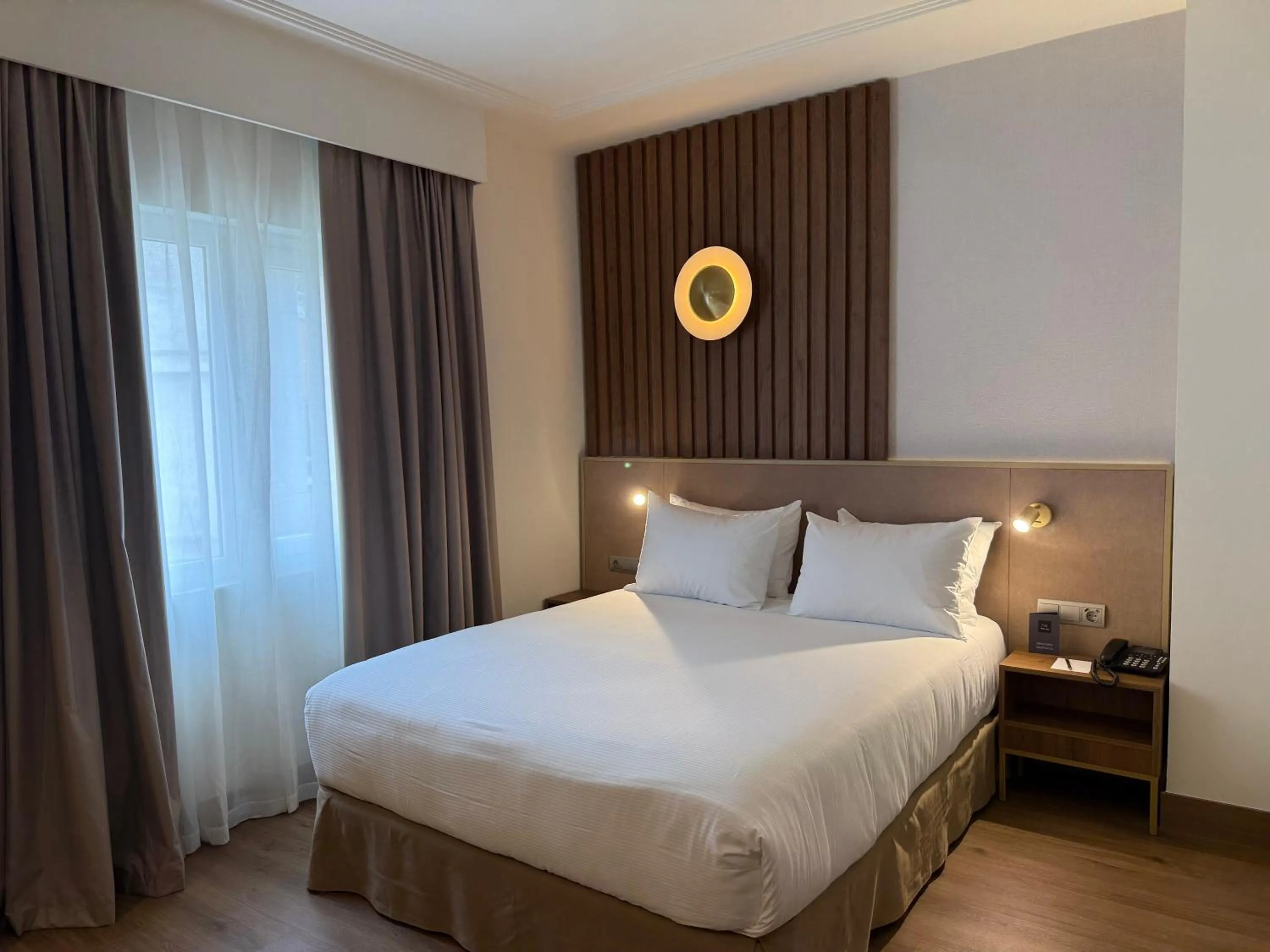 Photo of the whole room, Bed in Hotel Olid