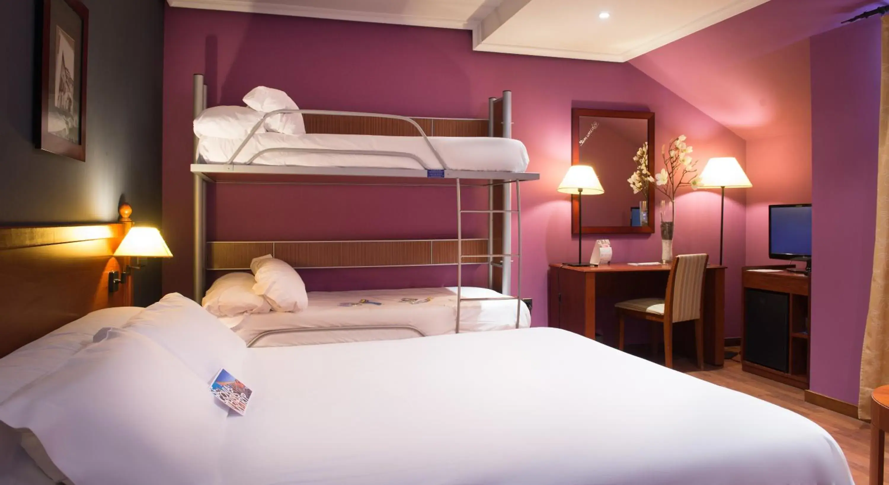 bunk bed in Segovia Sierra de Guadarrama bunk bed in Segovia Sierra de Guadarrama