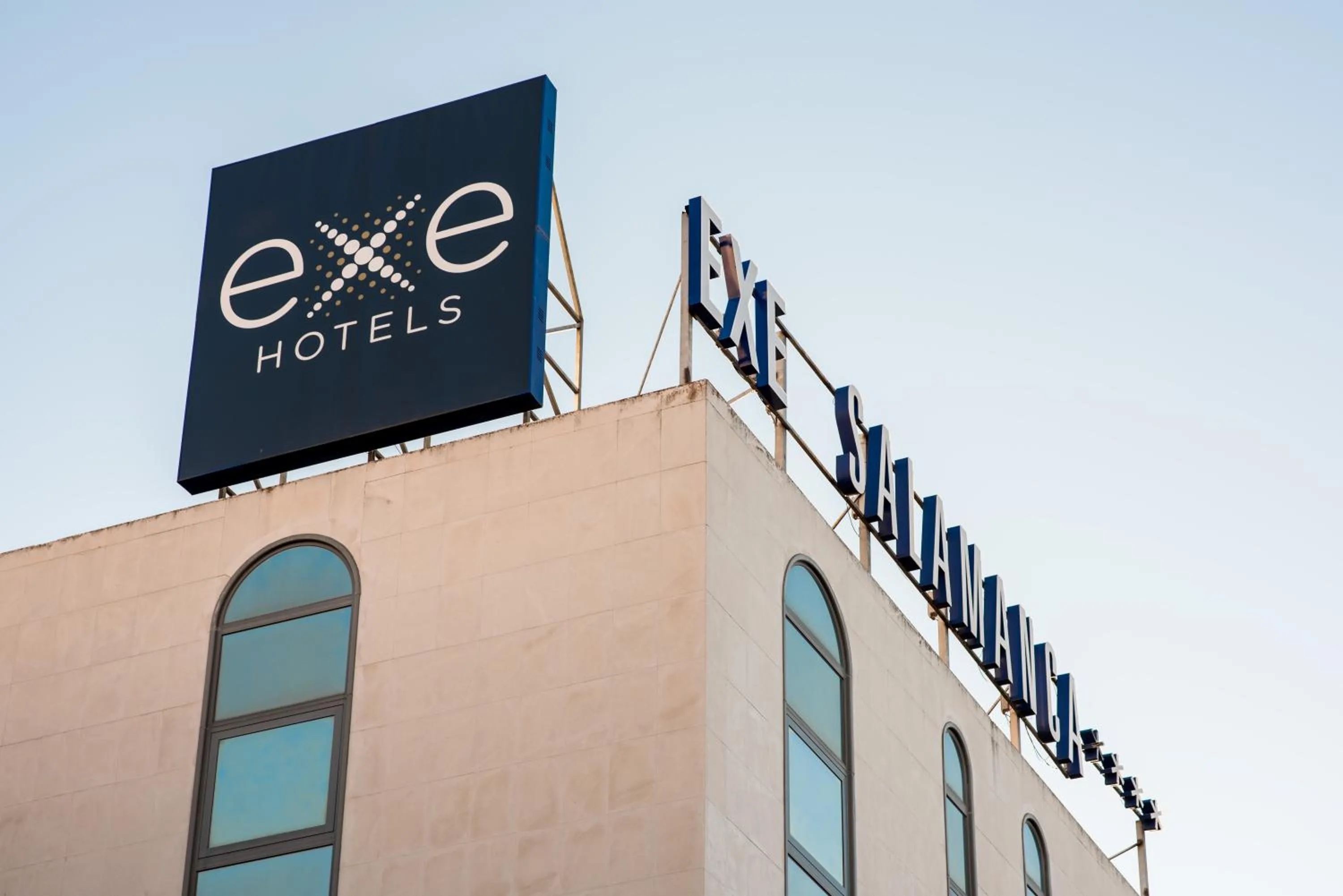 Facade/entrance in Exe Salamanca