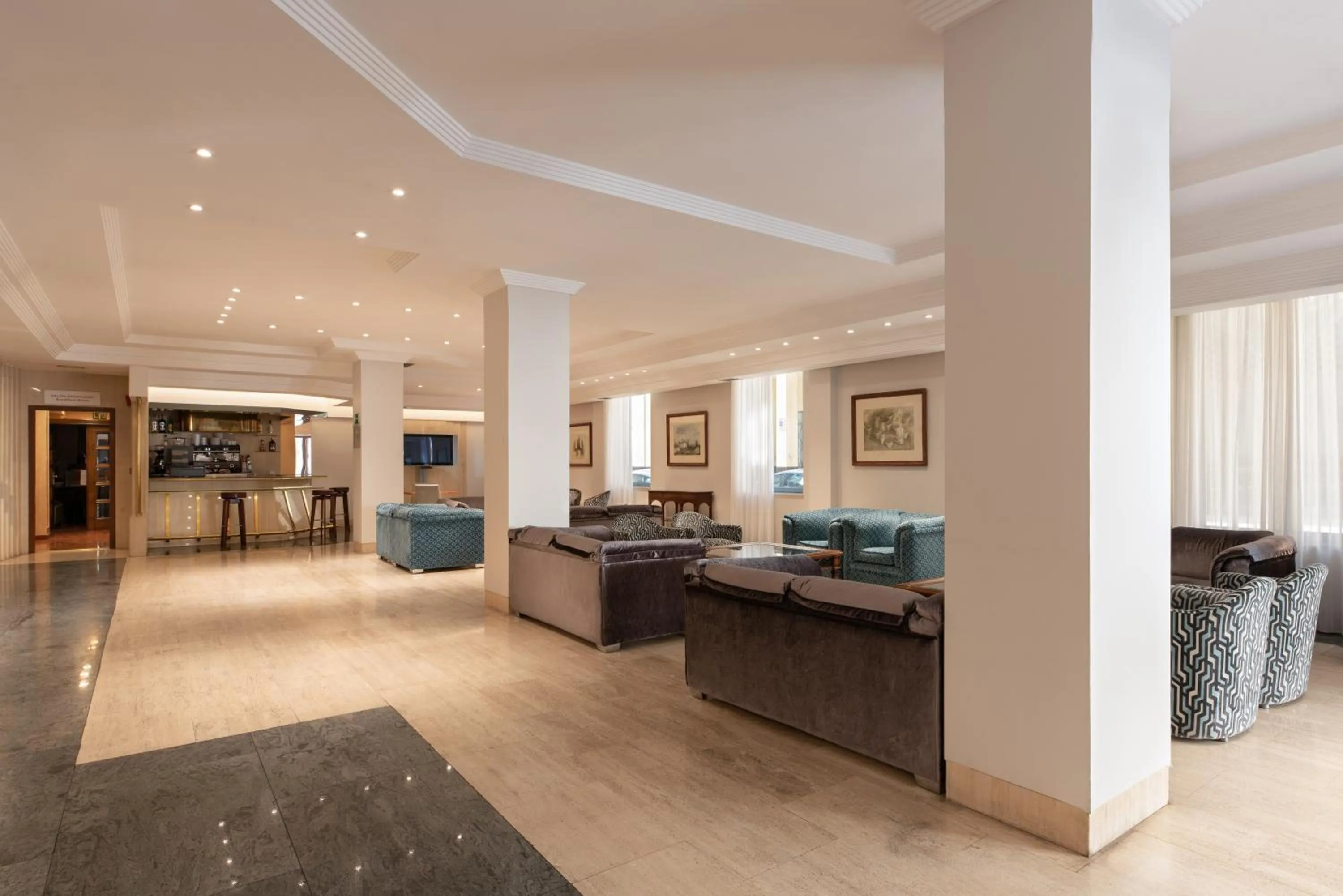 Lobby or reception in Exe Salamanca