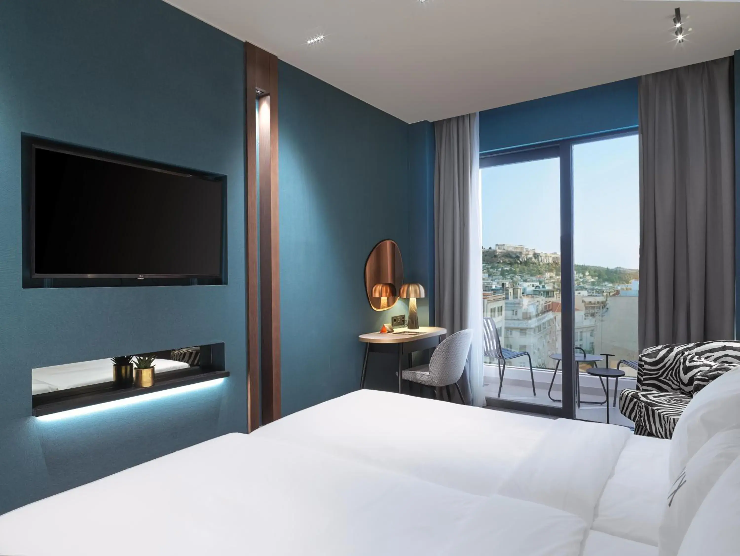 TV and multimedia, Bed in NYX Esperia Palace Hotel Athens by Leonardo Hotels TV and multimedia, Bed in NYX Esperia Palace Hotel Athens by Leonardo Hotels