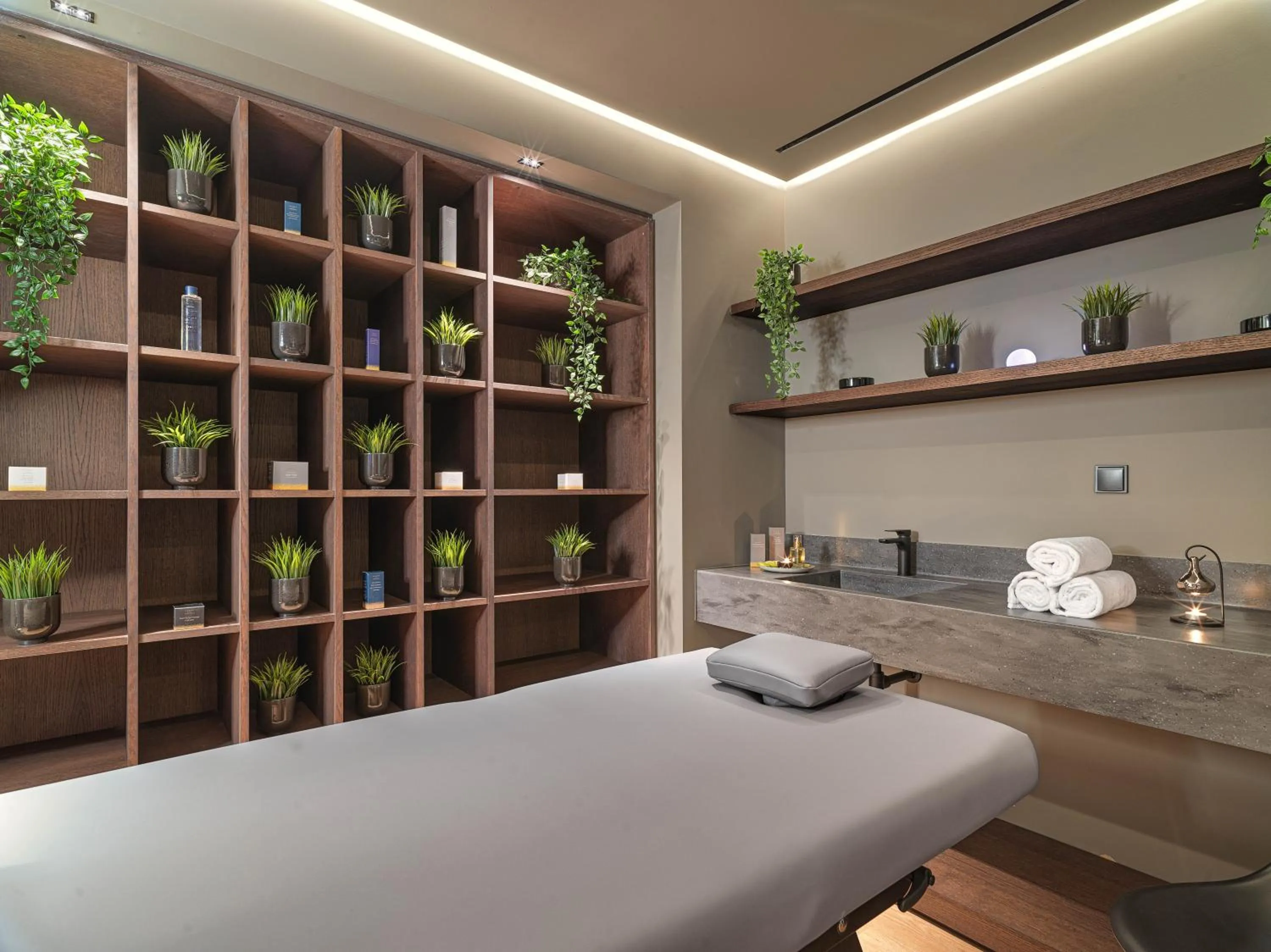 Spa and wellness centre/facilities in NYX Esperia Palace Hotel Athens by Leonardo Hotels