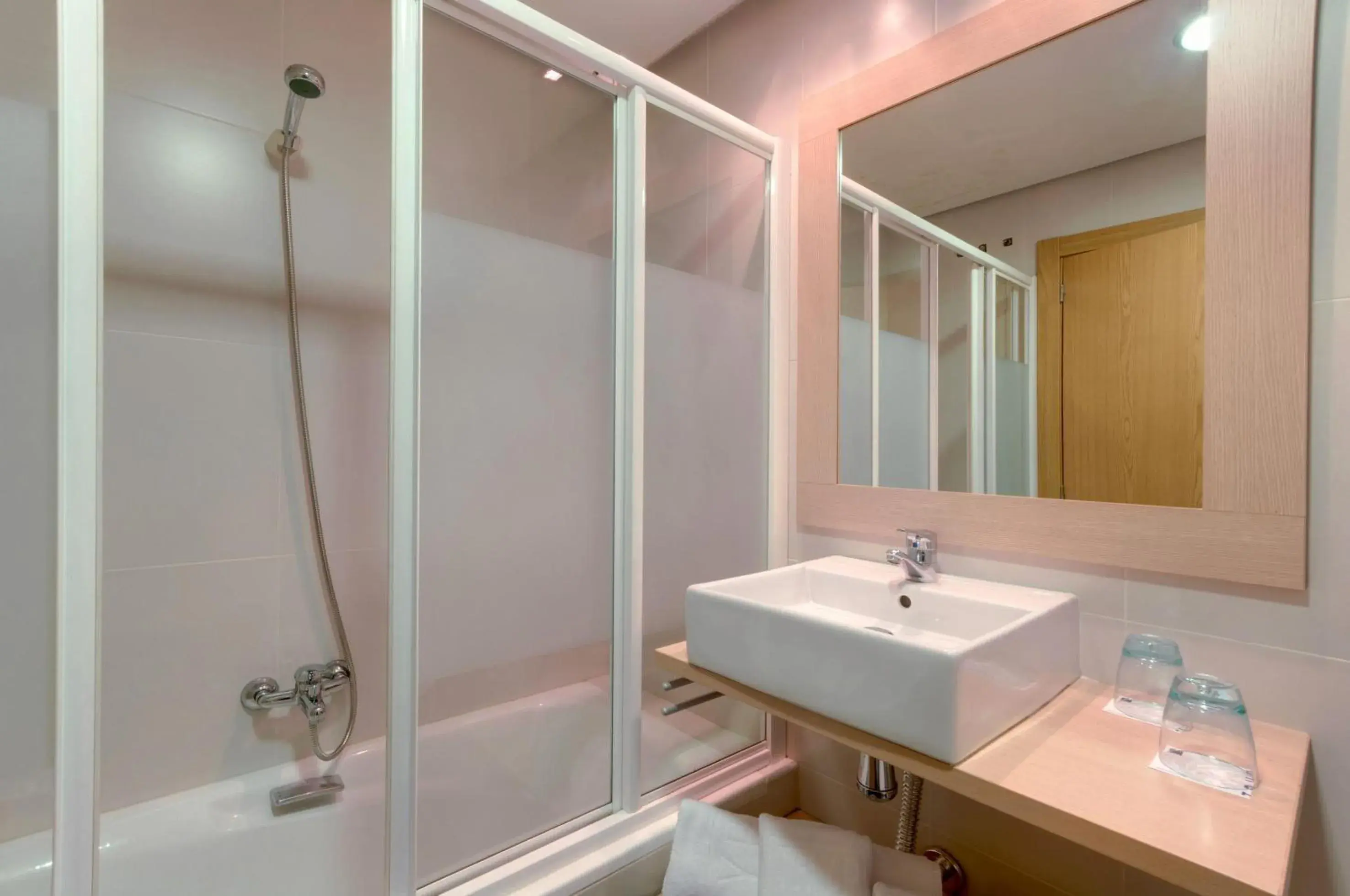 Superior Double Room with lounge in Hotel Puertollano Superior Double Room with lounge in Hotel Puertollano