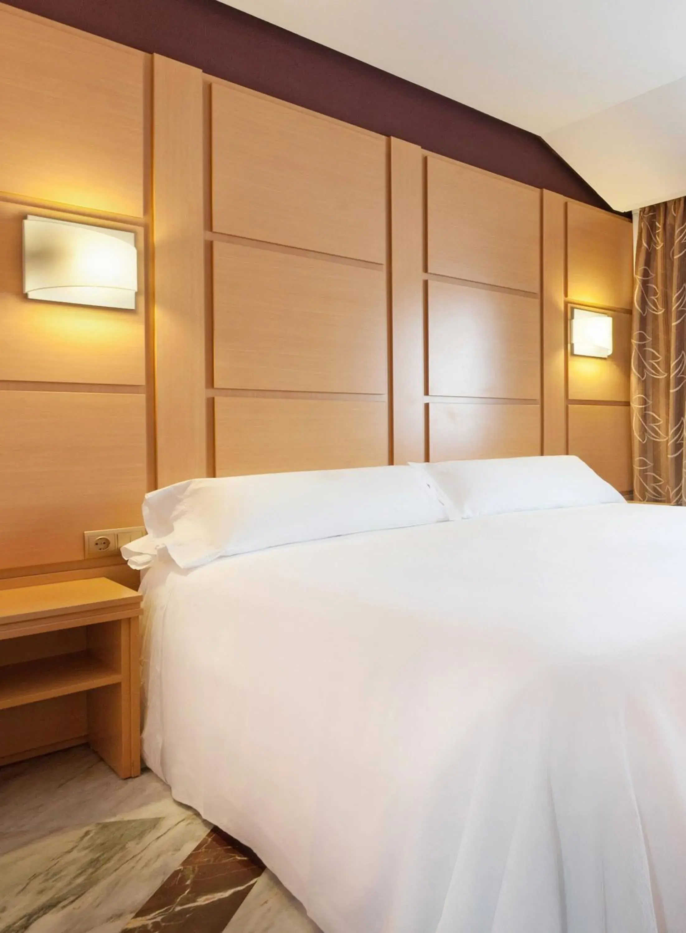 Bed in Hotel Puertollano Bed in Hotel Puertollano