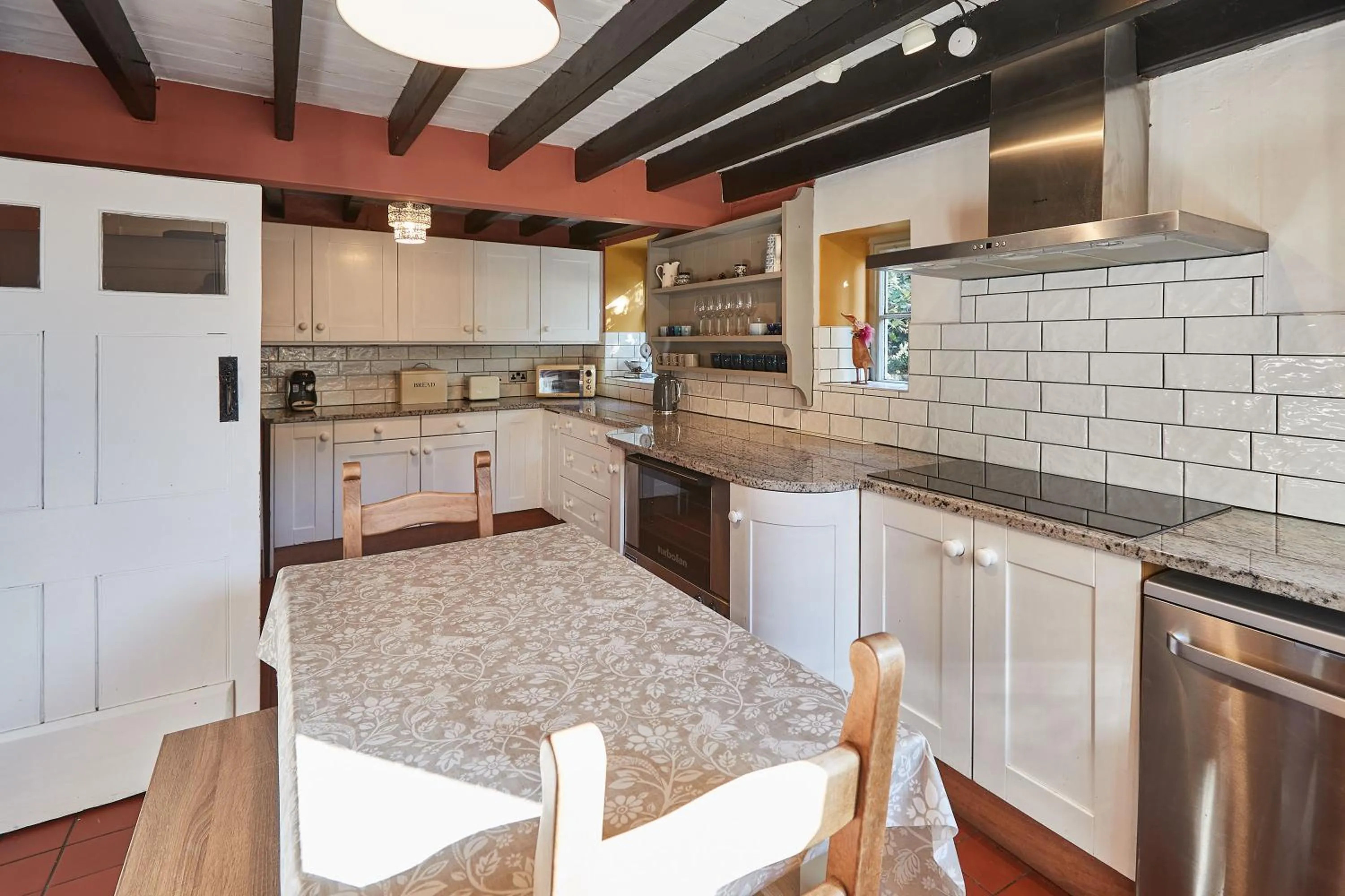 Kitchen or kitchenette in Host & Stay - Hall Garth