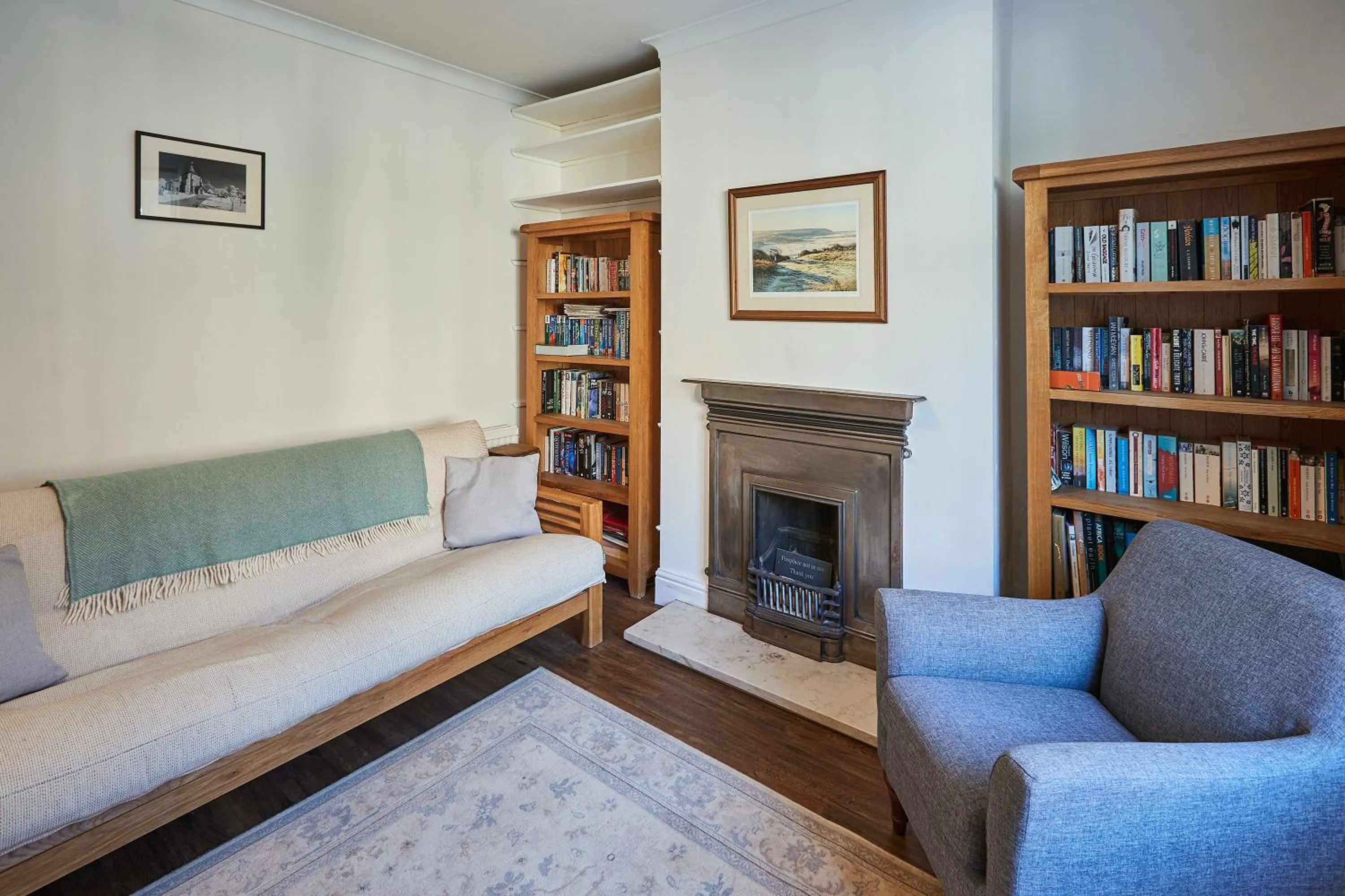 Library in Host & Stay - Hall Garth