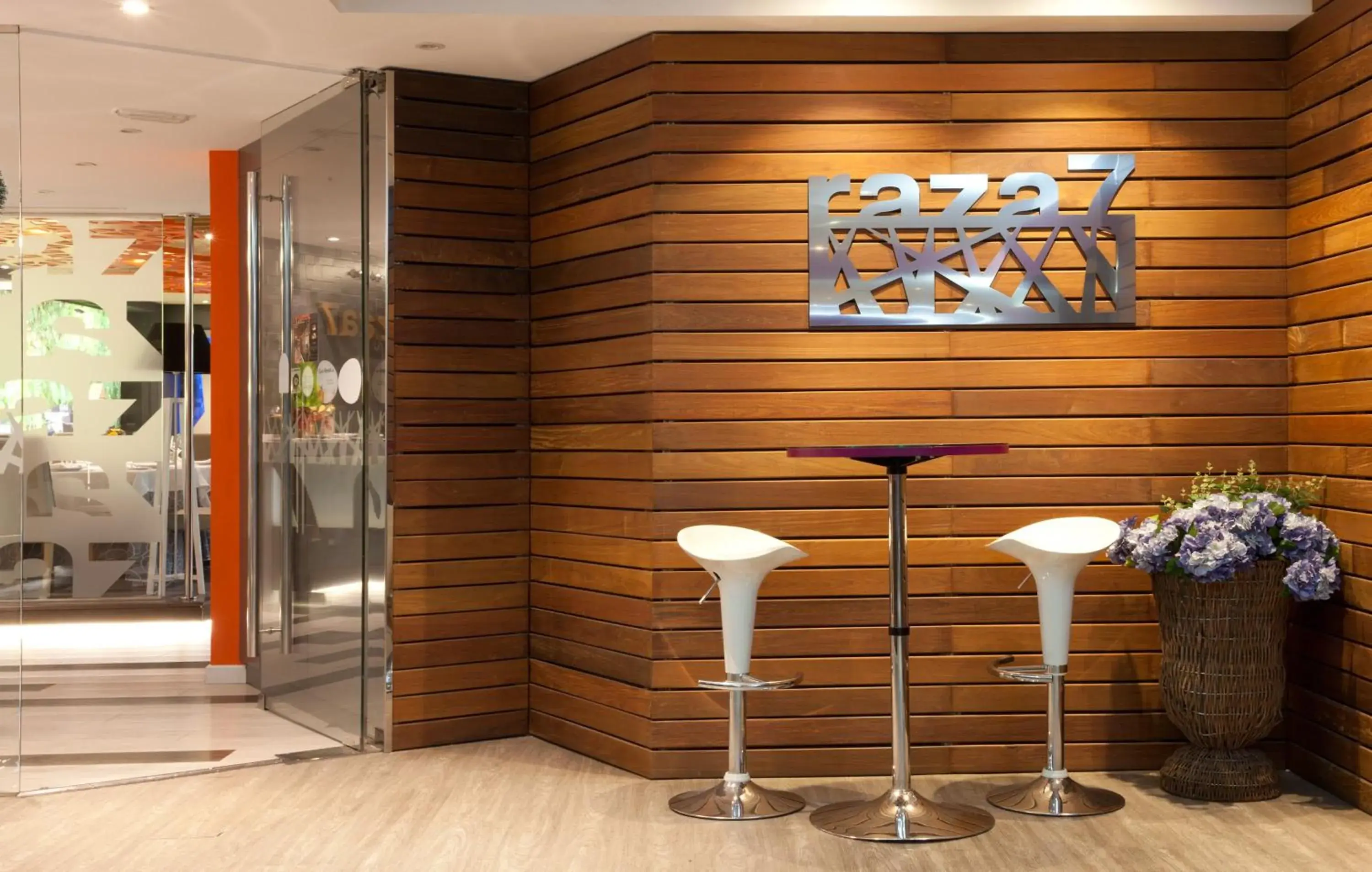 Lounge or bar in Senator Barajas Lounge or bar in Senator Barajas