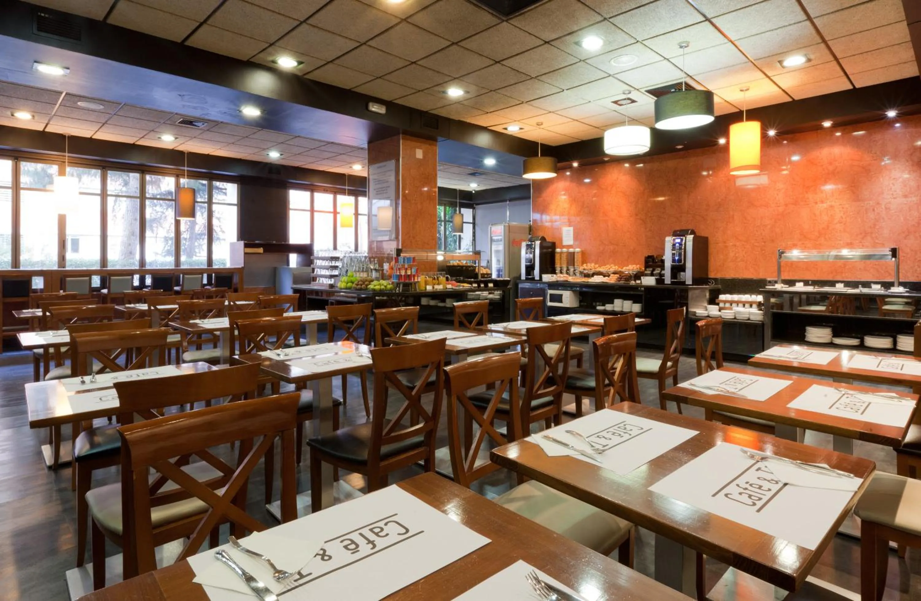 Lounge or bar in Senator Barajas