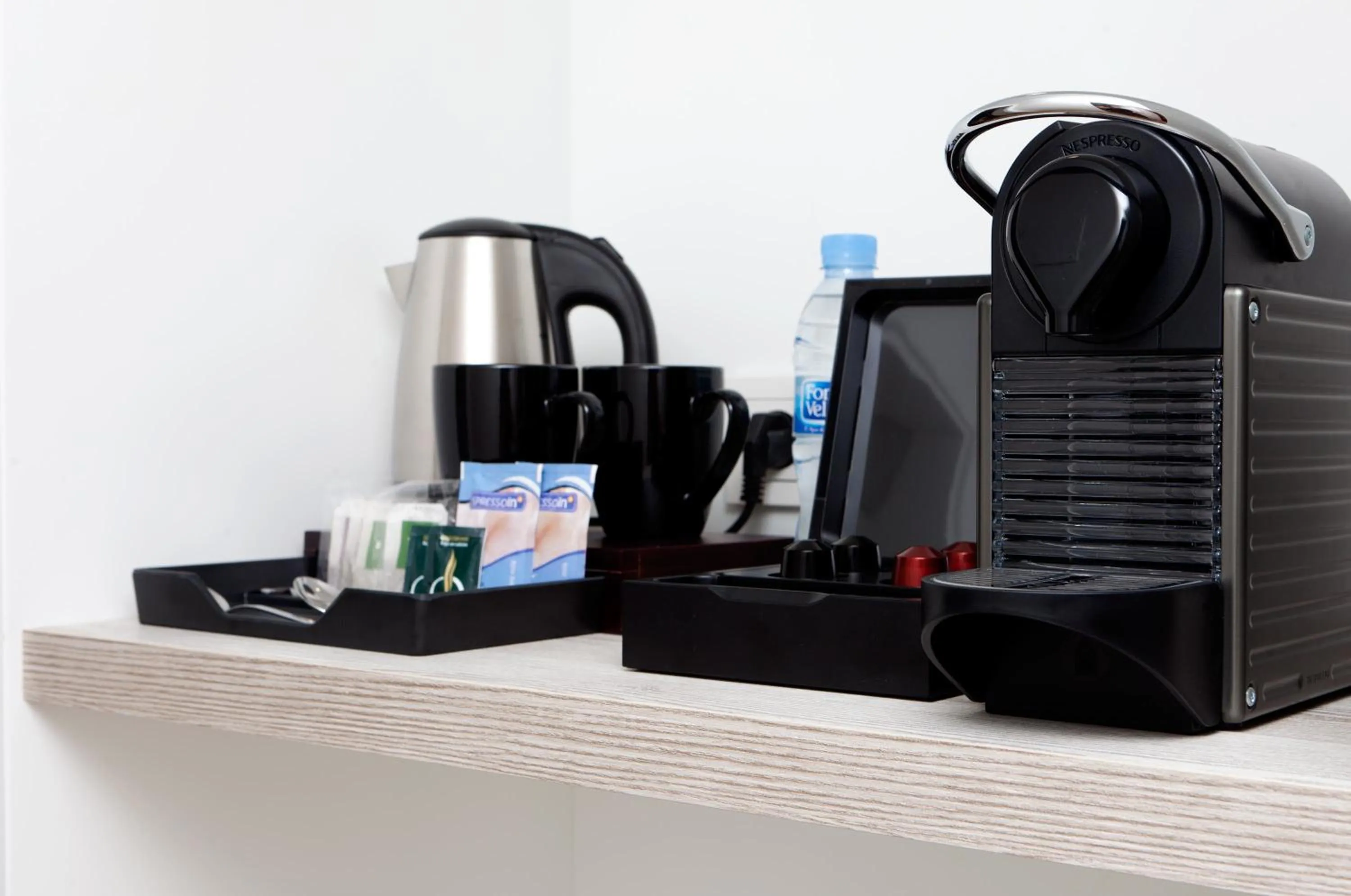 Coffee/tea facilities in Senator Barajas