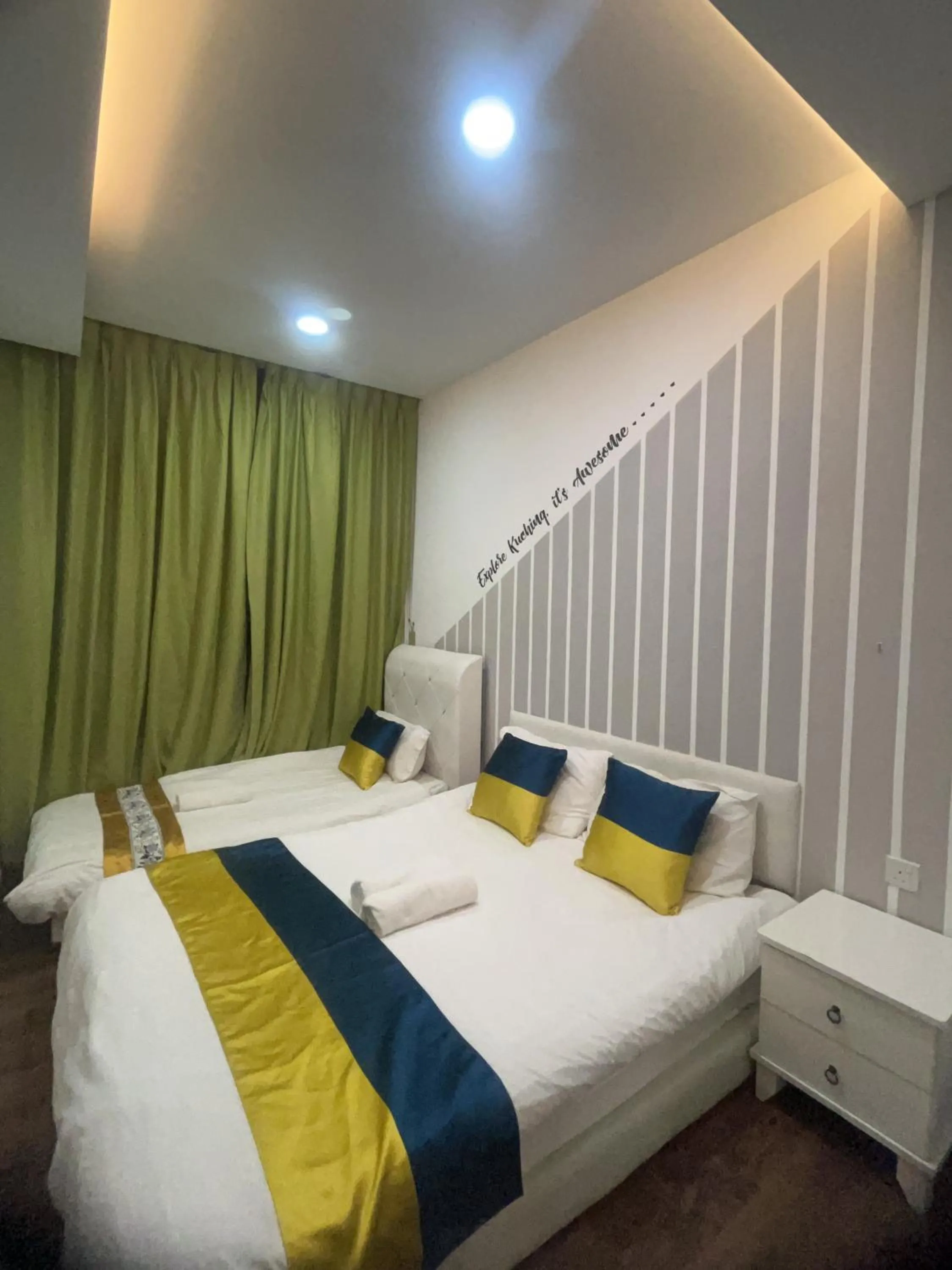 Bed in VIVACITY JAZZ 4 SUITES , 2-8PAx 2CARD LEVEL 12