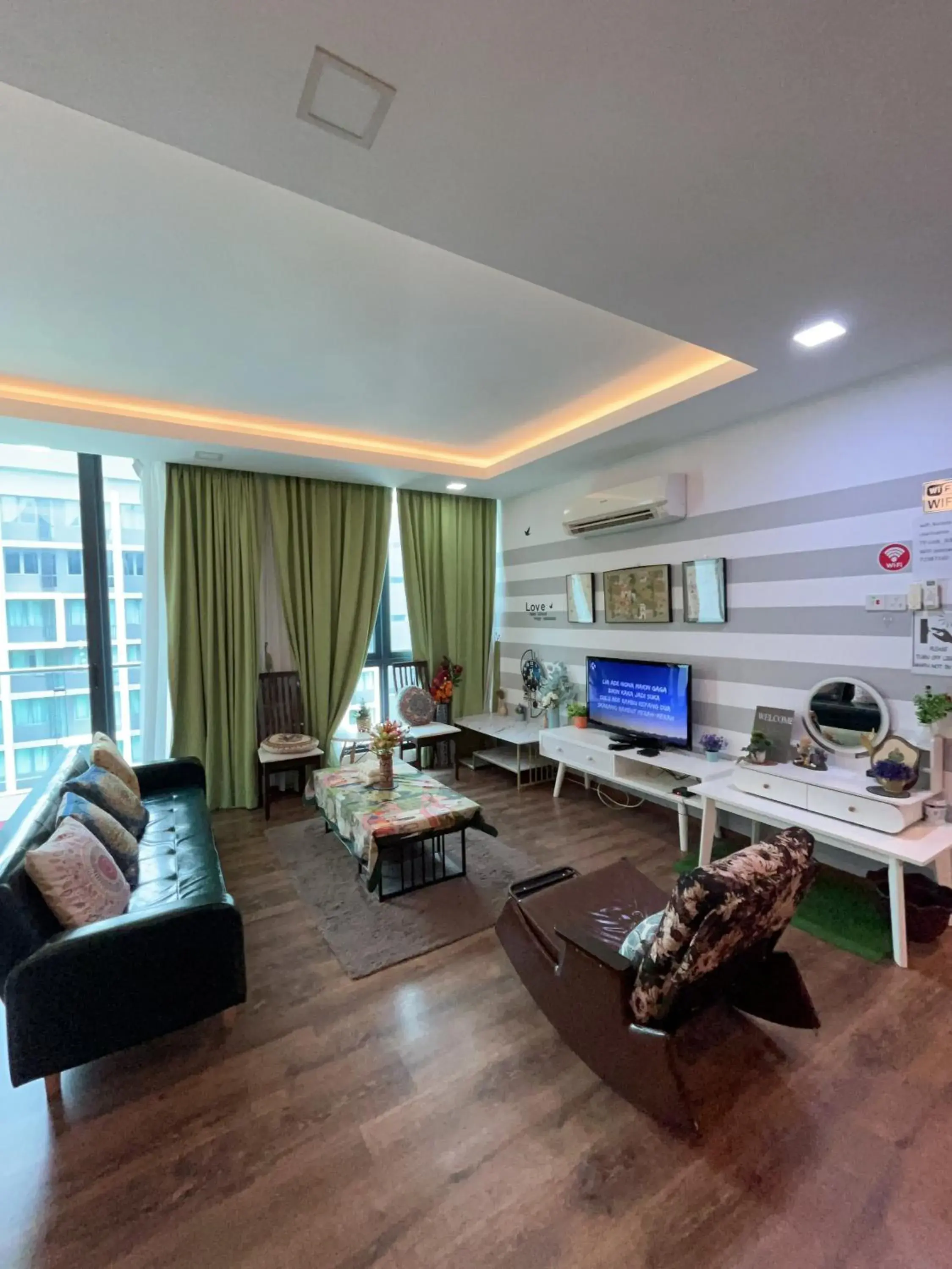 VIVACITY JAZZ 4 SUITES , 2-8PAx 2CARD LEVEL 12 VIVACITY JAZZ 4 SUITES , 2-8PAx 2CARD LEVEL 12