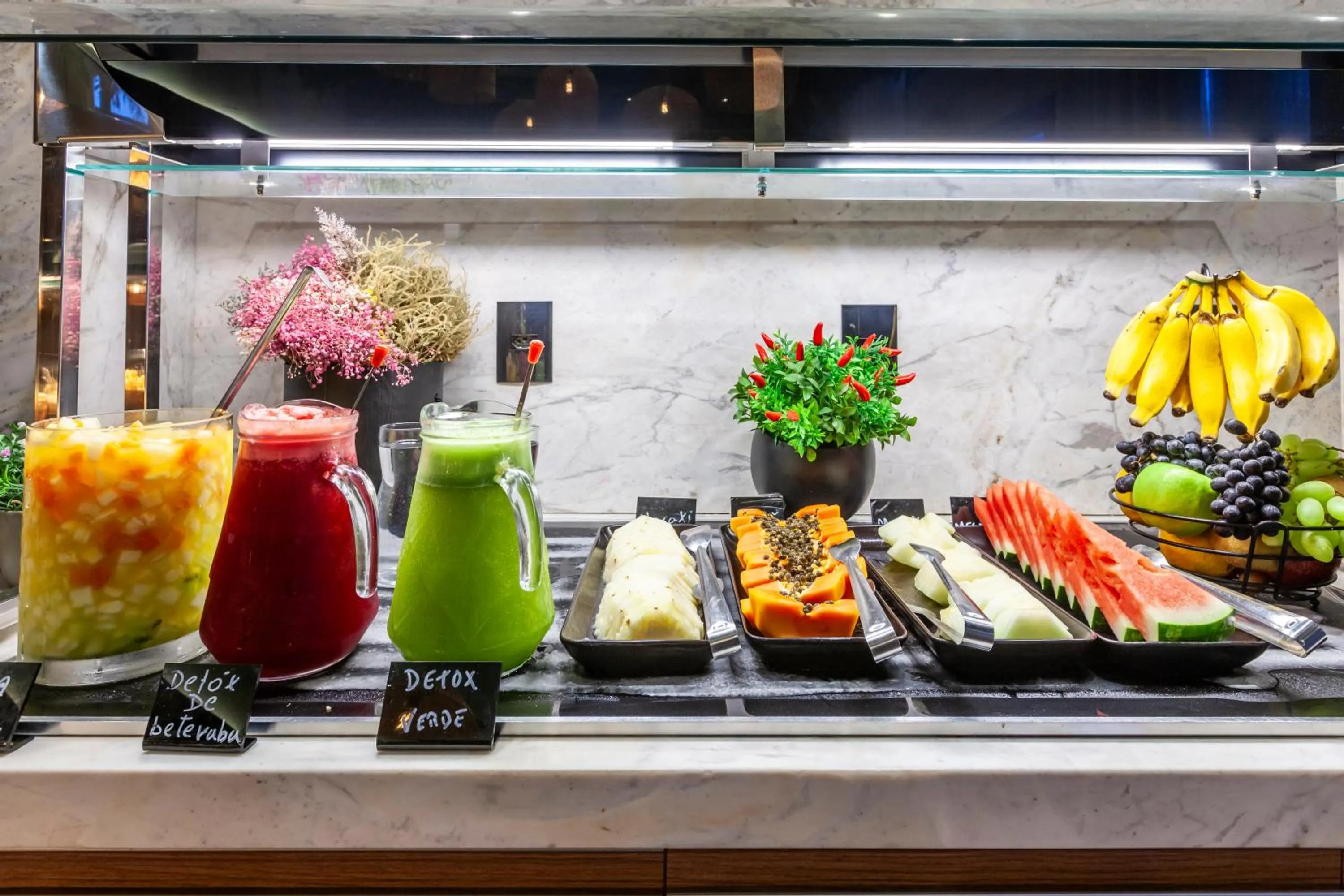 Breakfast in Tri Hotel Premium Itapema