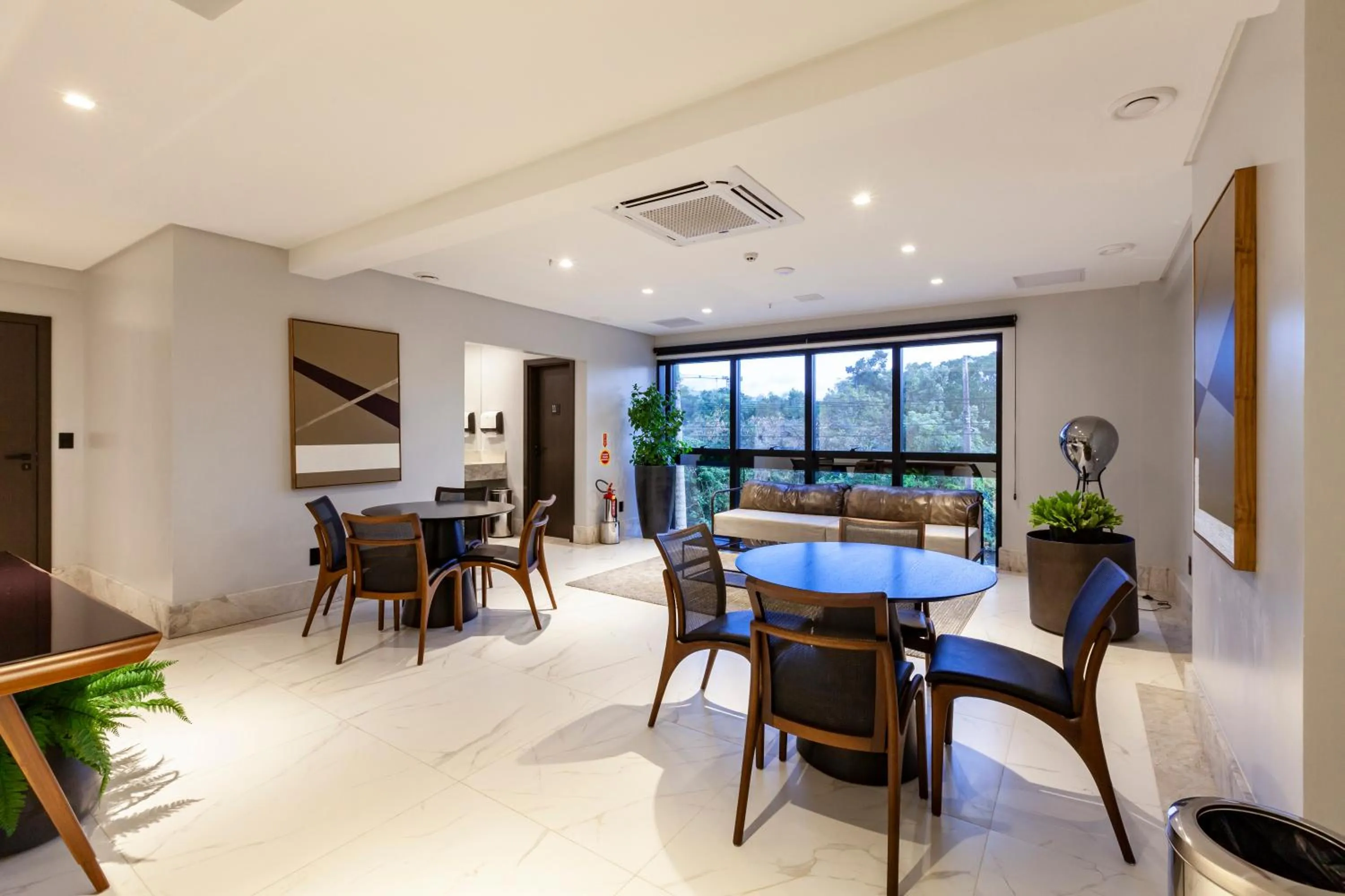 Communal lounge/ TV room in Tri Hotel Premium Itapema