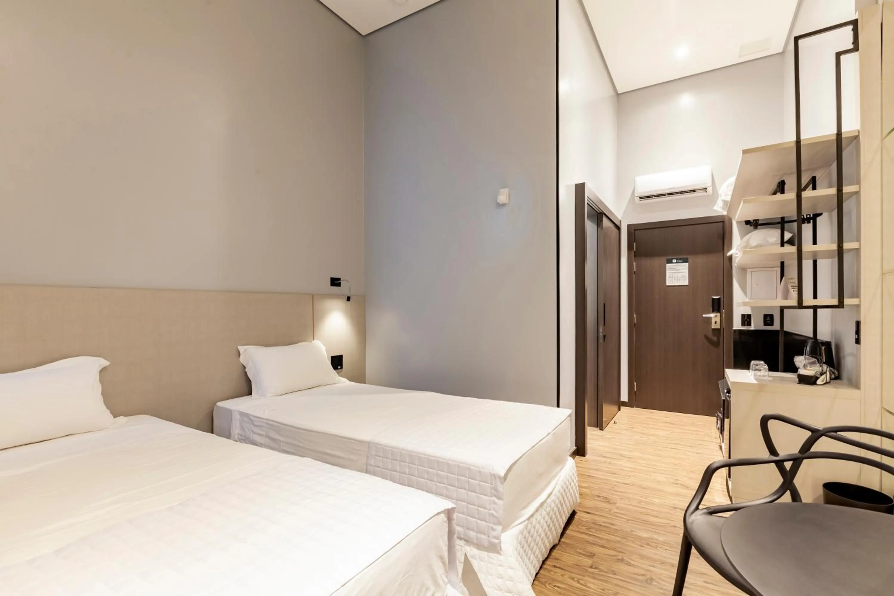 Bedroom, Bed in Tri Hotel Premium Itapema