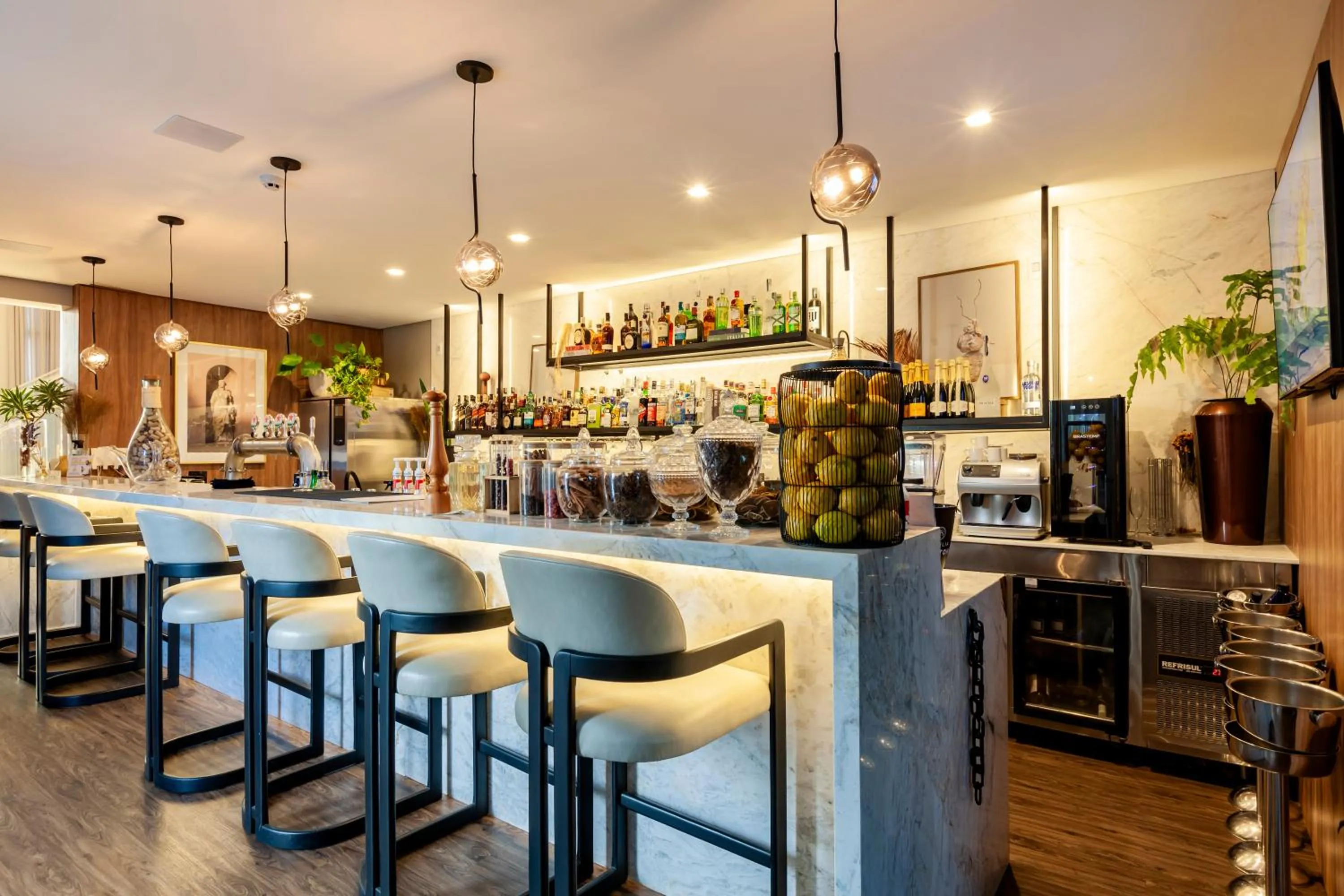 Lounge or bar in Tri Hotel Premium Itapema