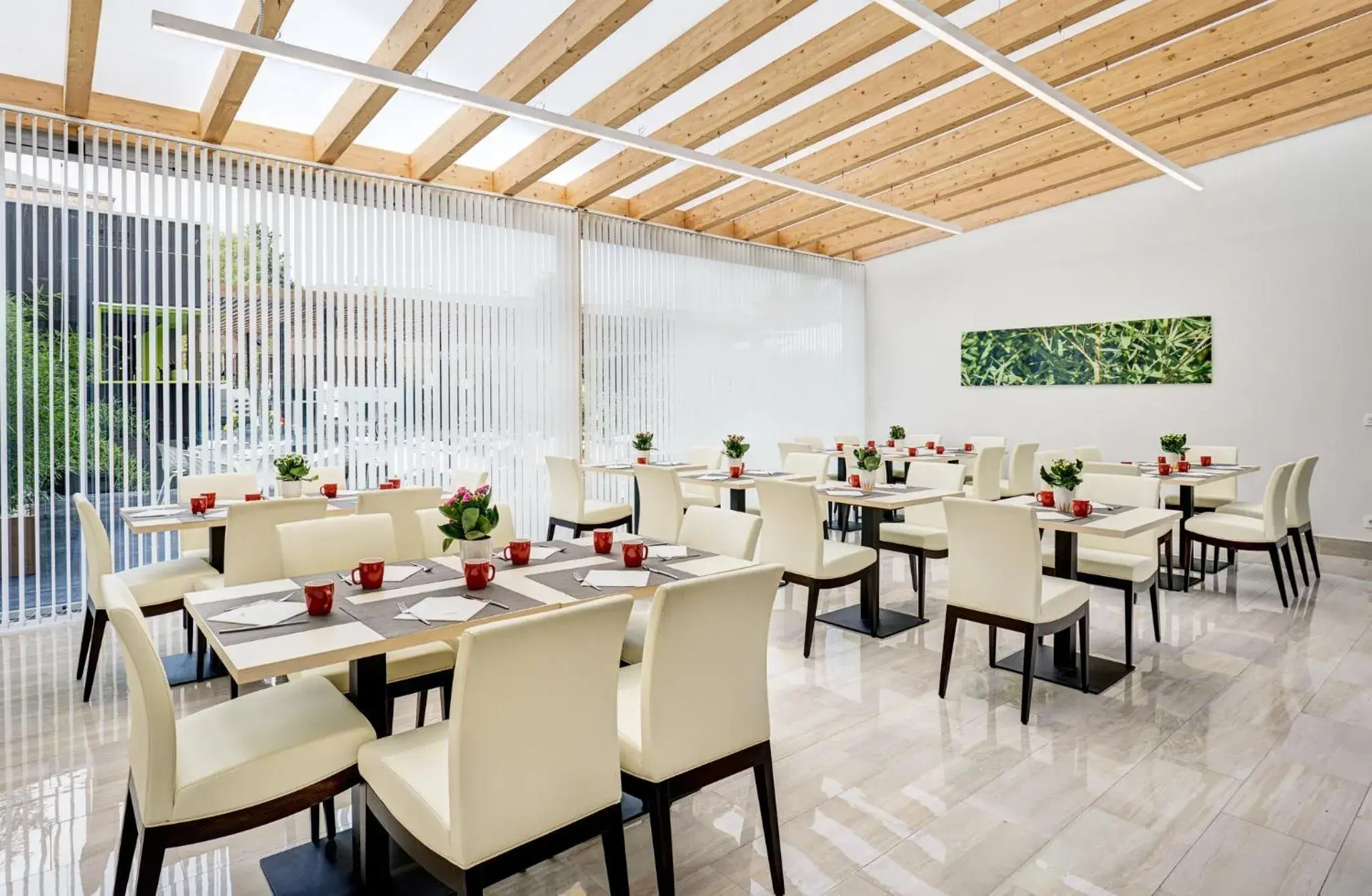 Restaurant/places to eat in Sercotel Alcalá 611 Restaurant/places to eat in Sercotel Alcalá 611