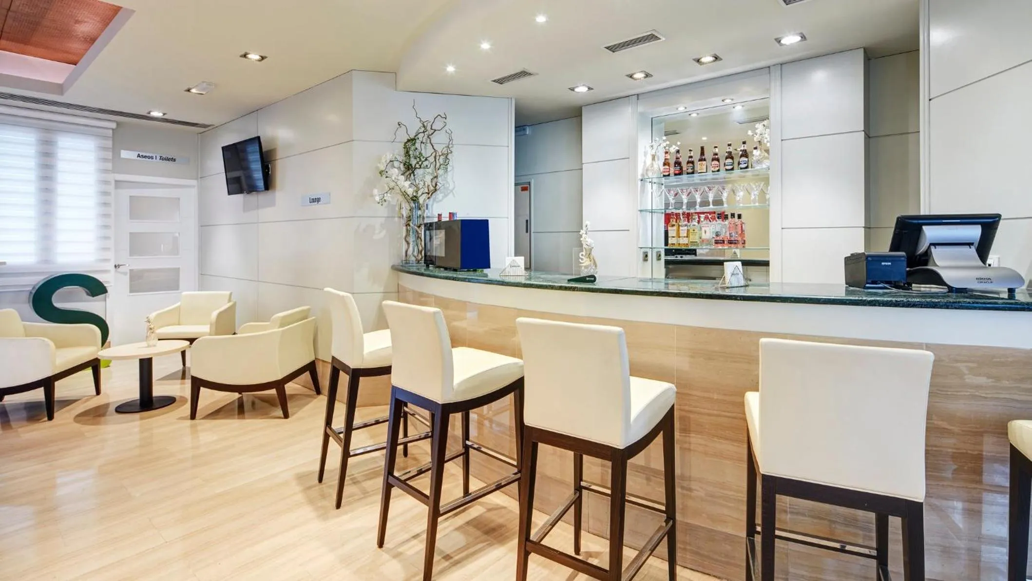 Photo of the whole room in Sercotel Alcalá 611