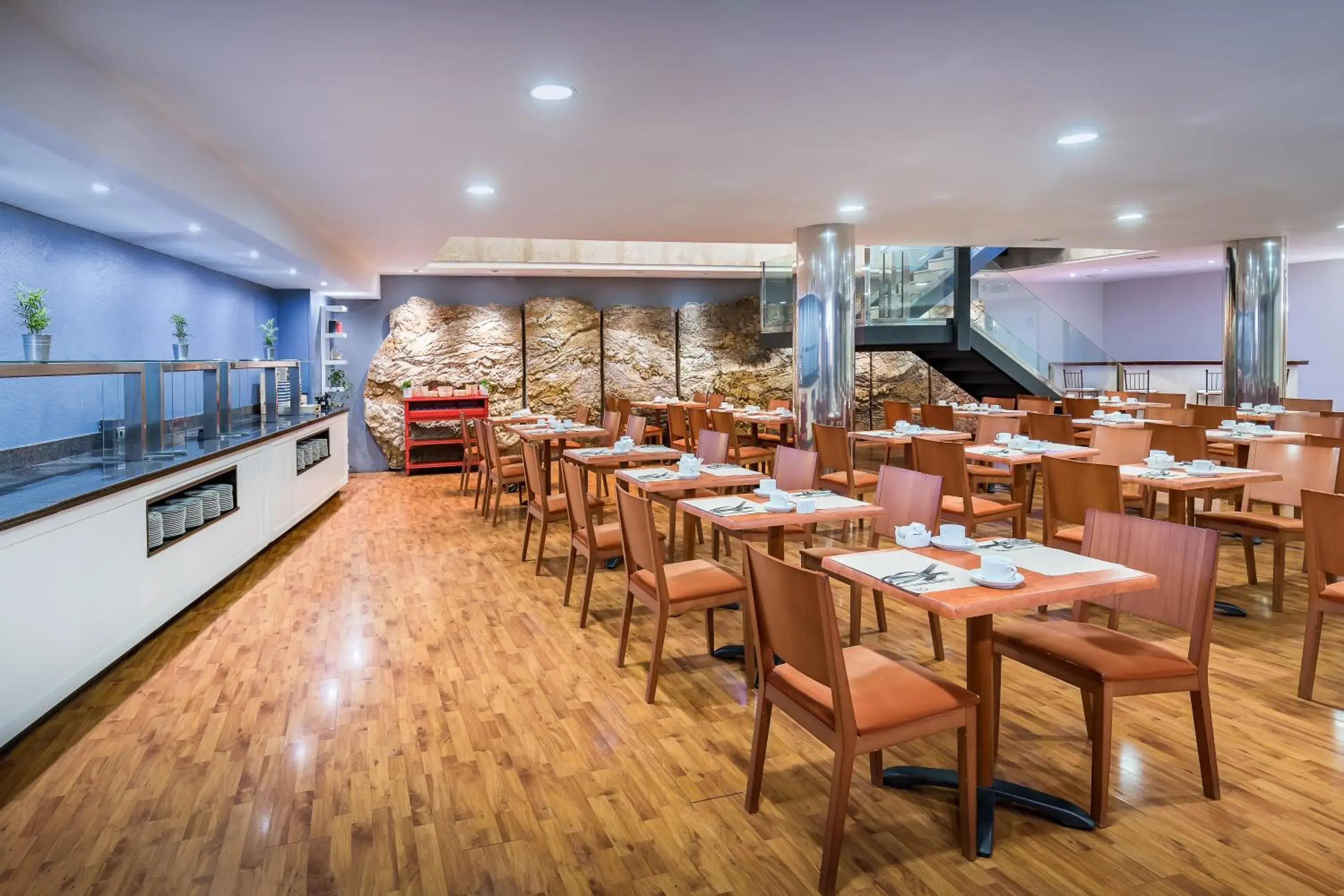 Food and drinks in Hotel Jerez Centro Food and drinks in Hotel Jerez Centro