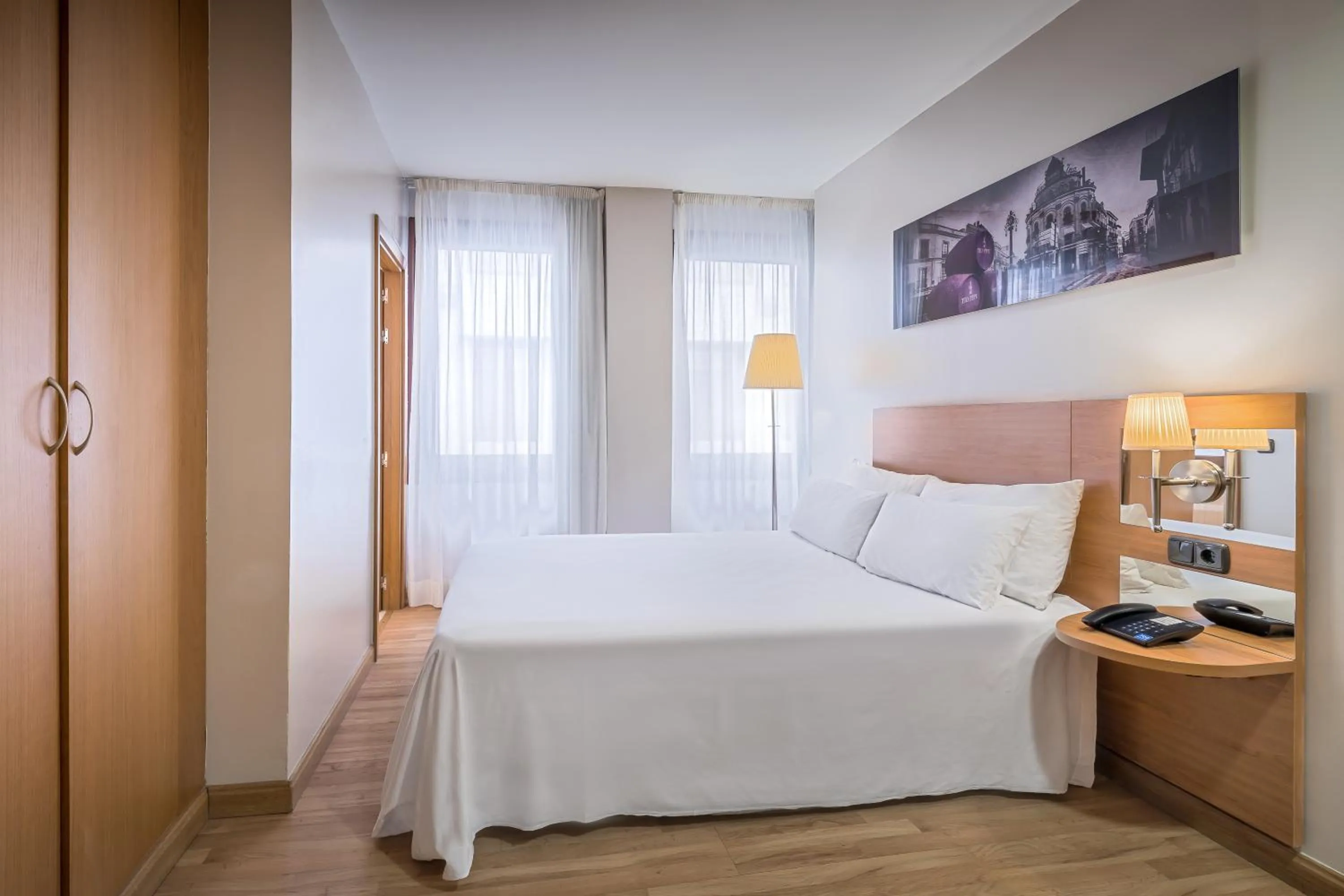 Bed in Hotel Jerez Centro