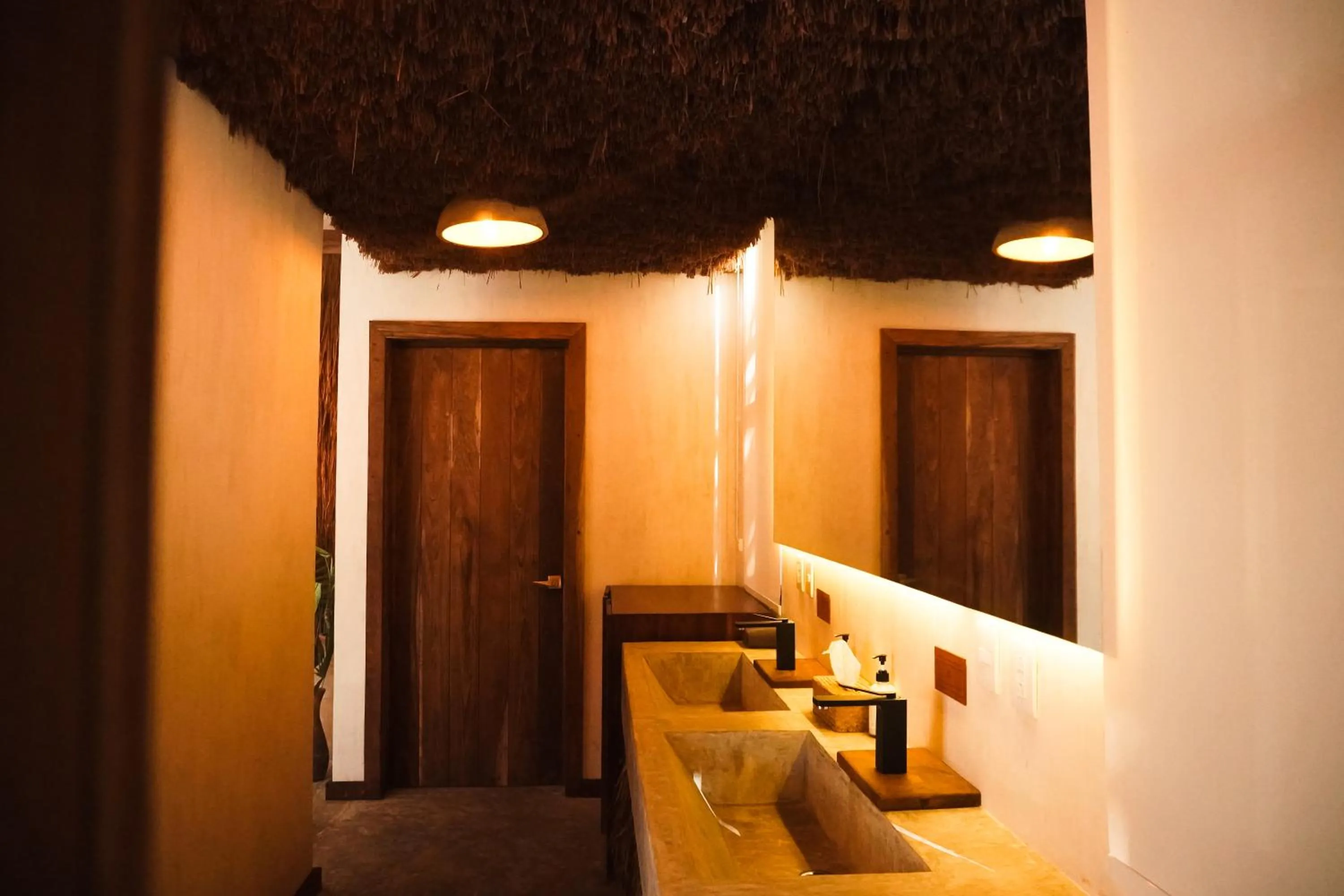 Bathroom in Naya Bacalar Lagoon Front Hotel