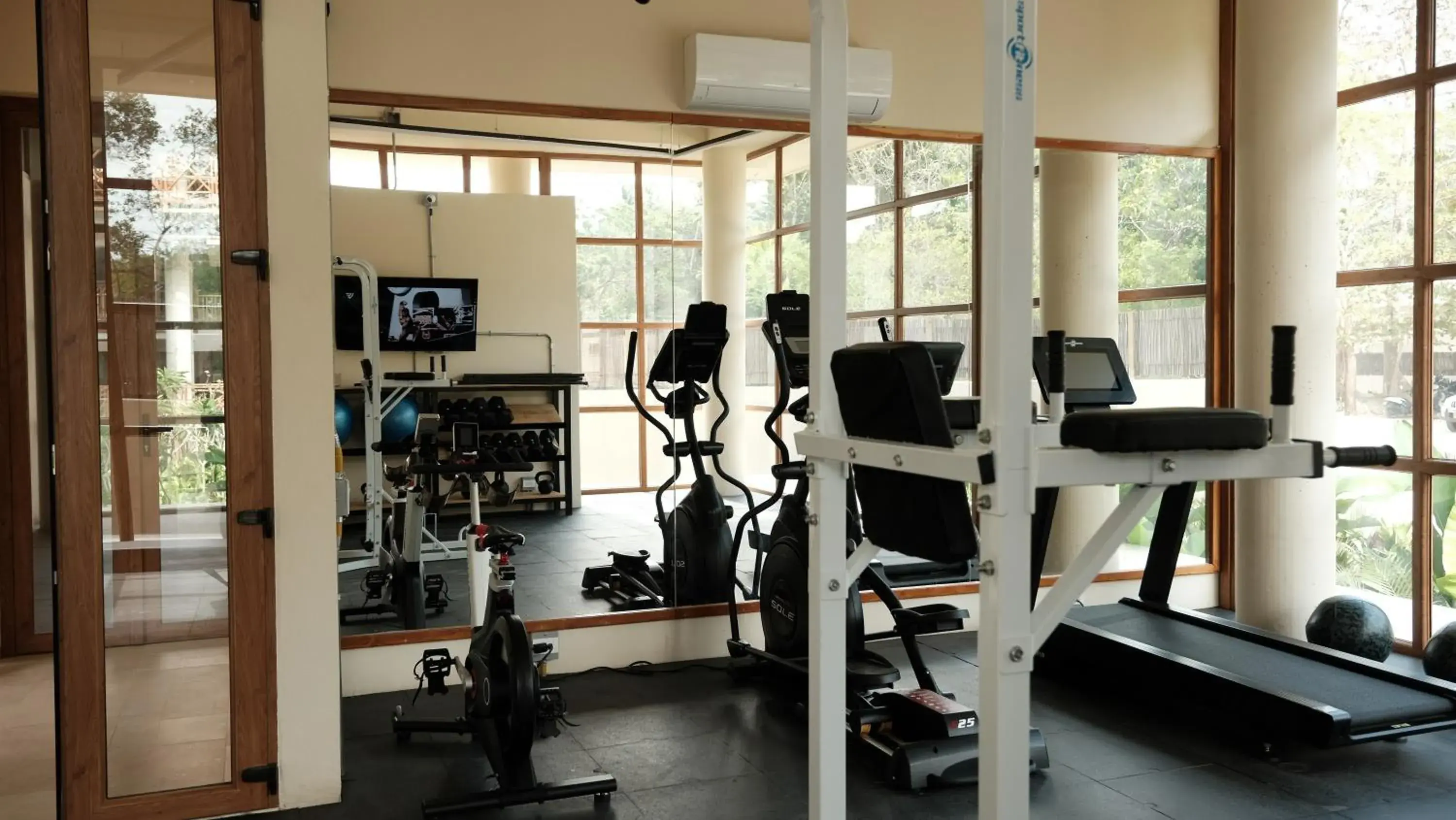 Fitness centre/facilities in Hotel Aimarawa Fitness centre/facilities in Hotel Aimarawa